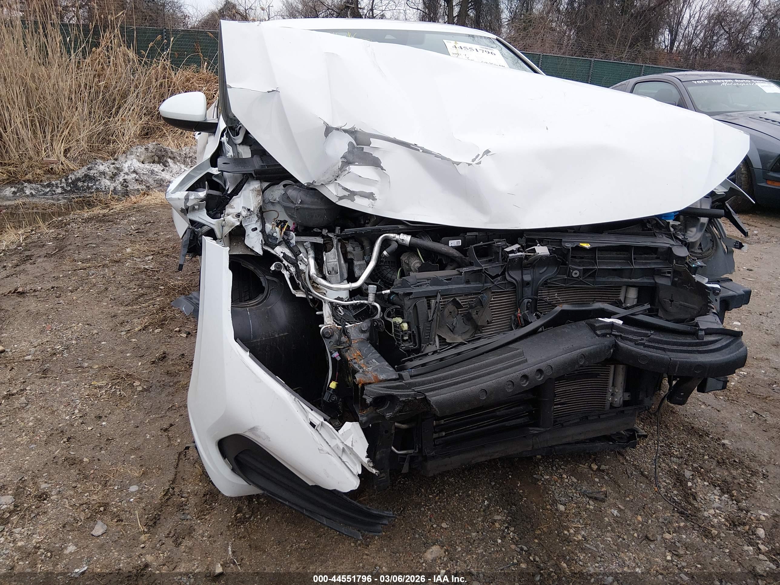 VOLKSWAGEN JETTA image 6