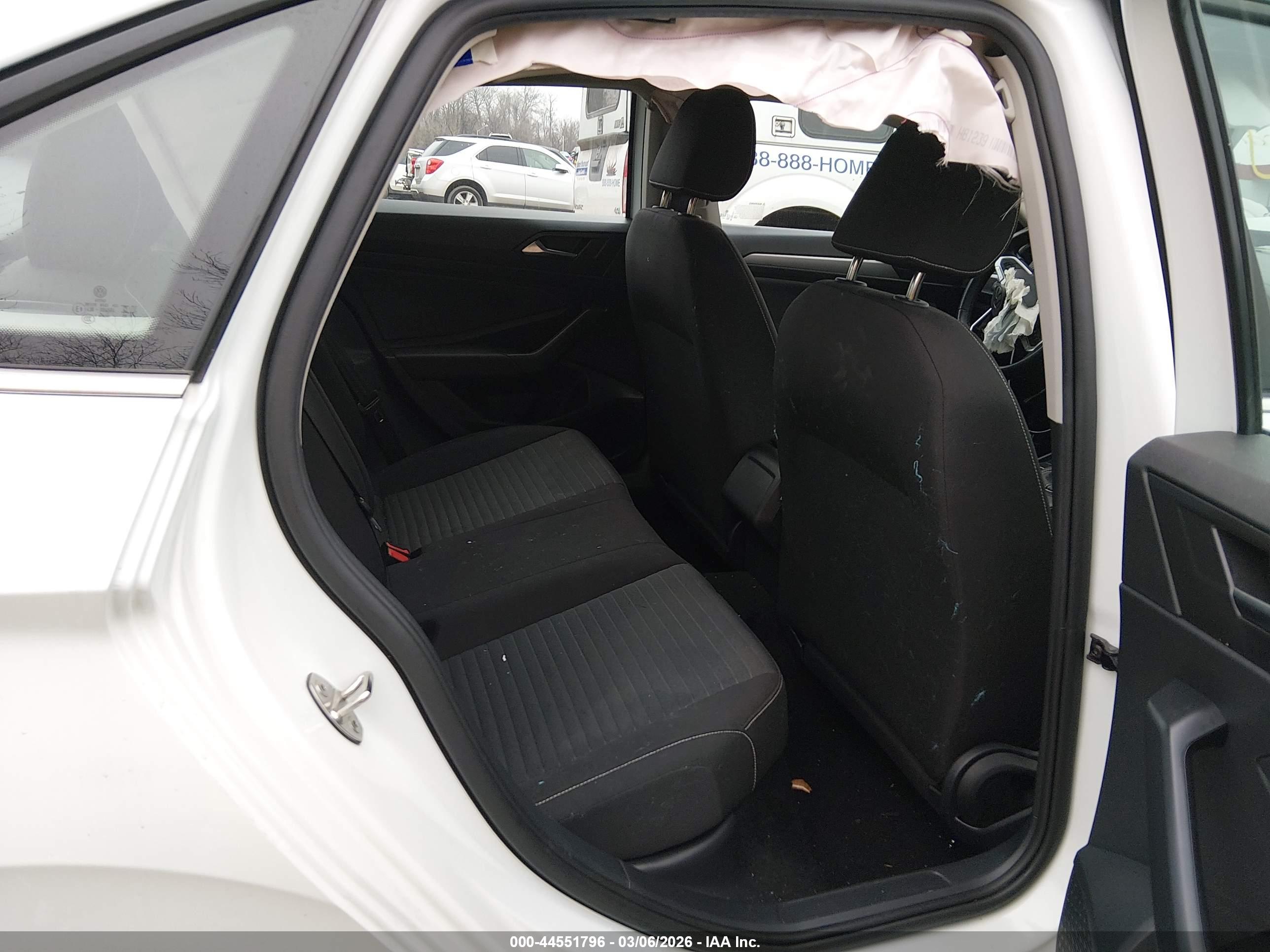 VOLKSWAGEN JETTA image 8