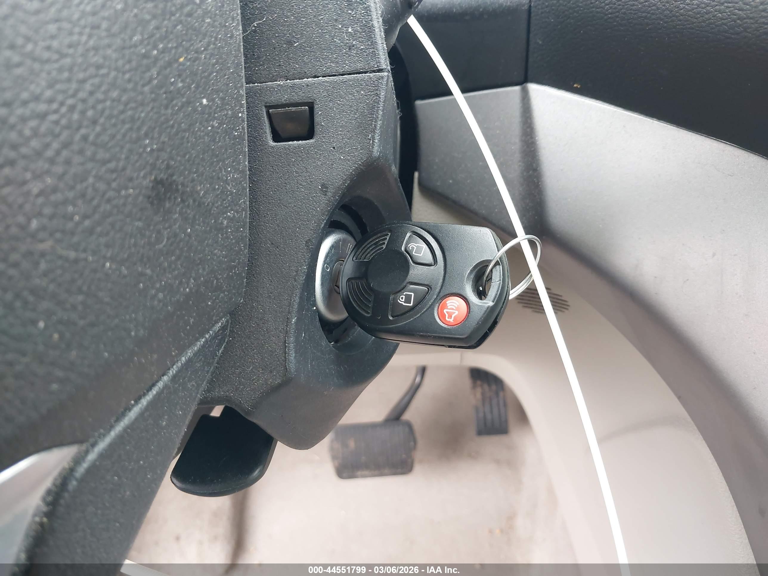 FORD ESCAPE image 11