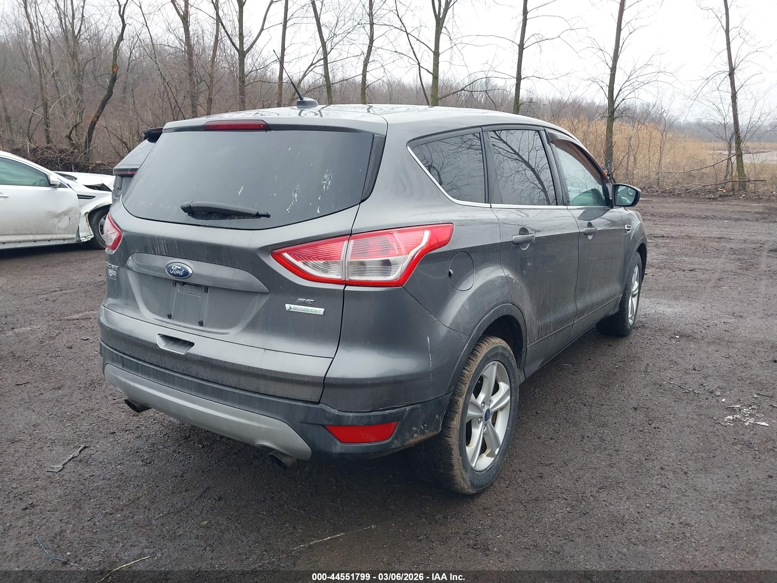 FORD ESCAPE image 4