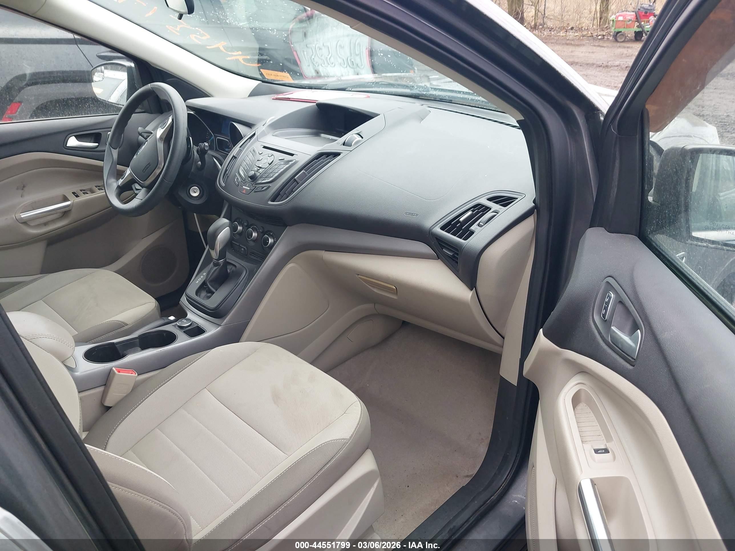 FORD ESCAPE image 5