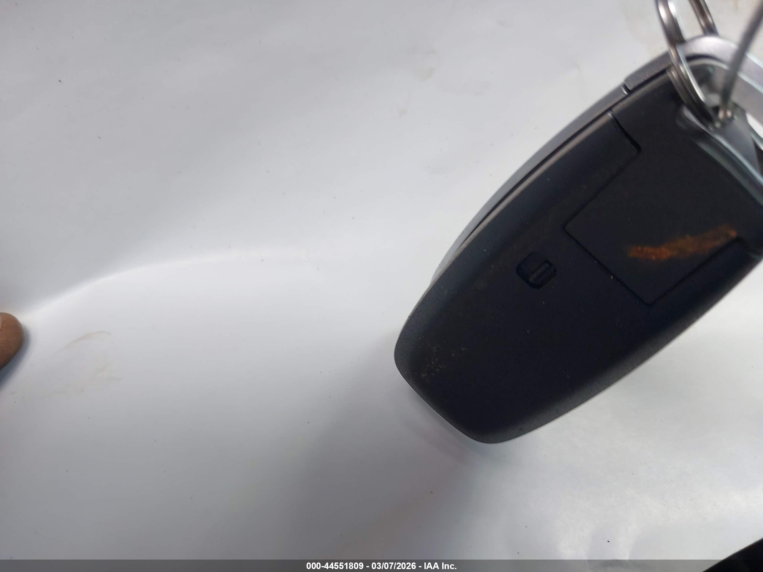 NISSAN ROGUE image 11
