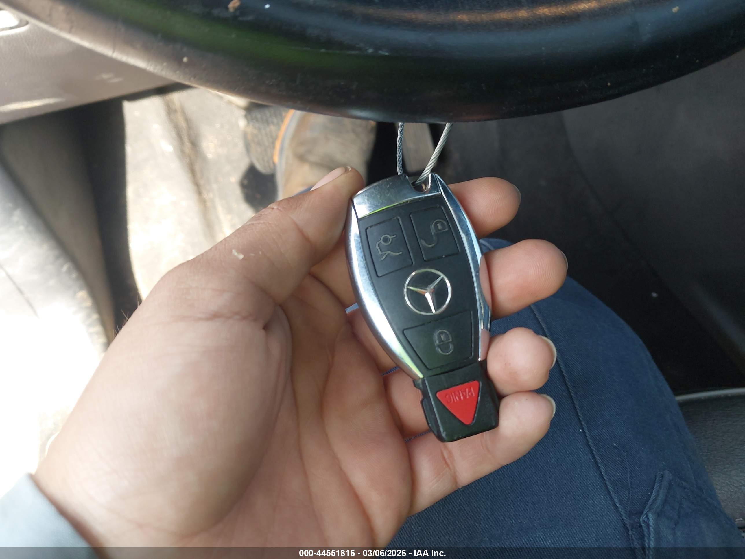 MERCEDES-BENZ GL image 11