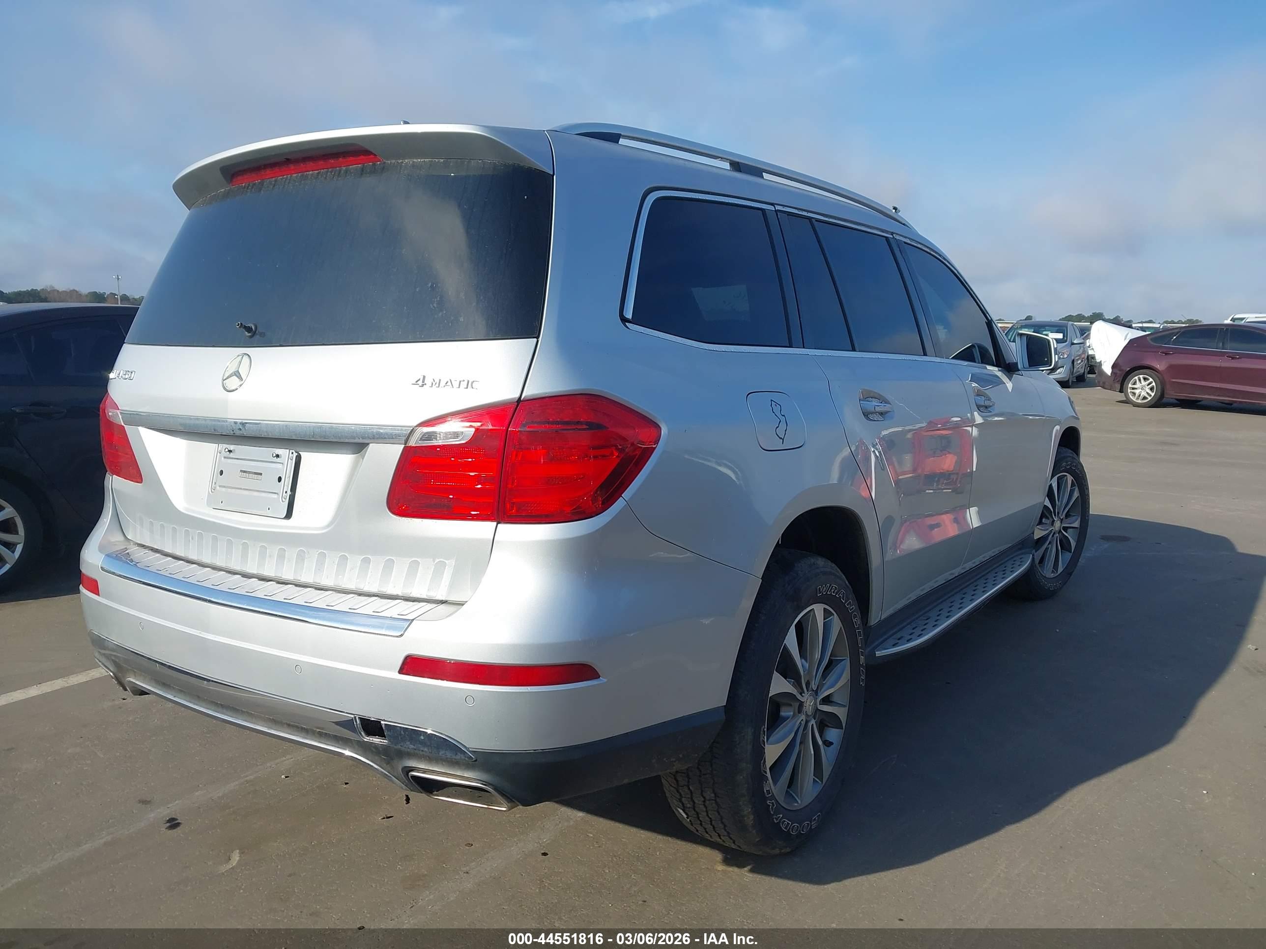 MERCEDES-BENZ GL image 4