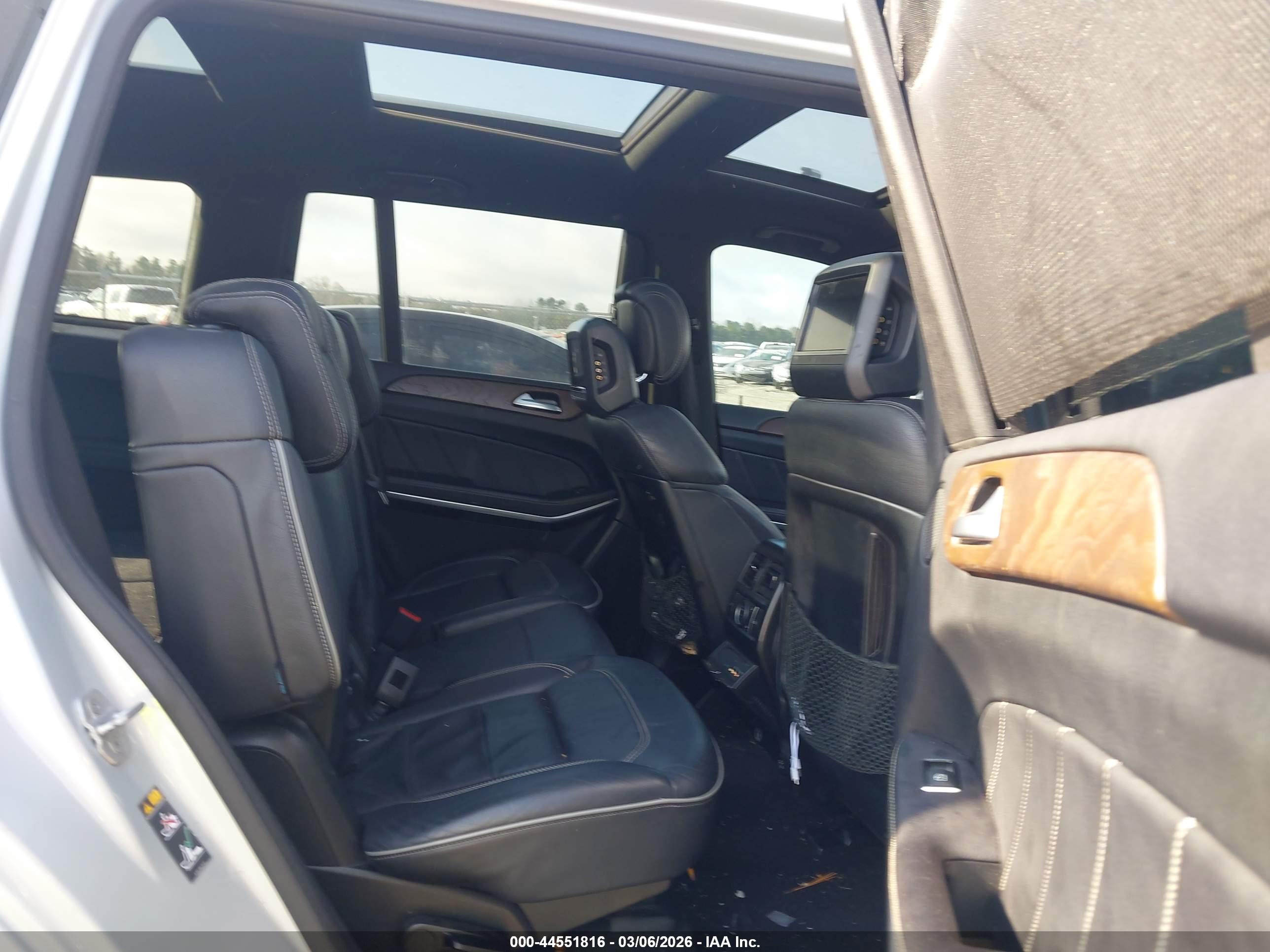 MERCEDES-BENZ GL image 8