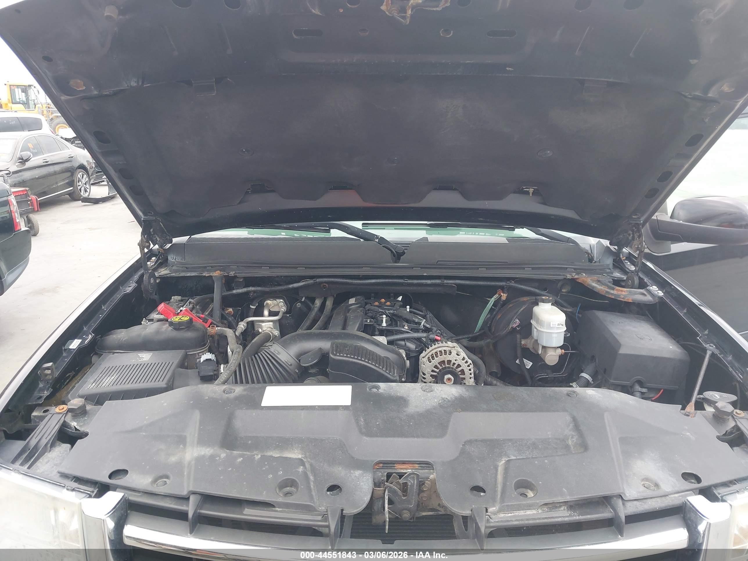 GMC SIERRA image 10