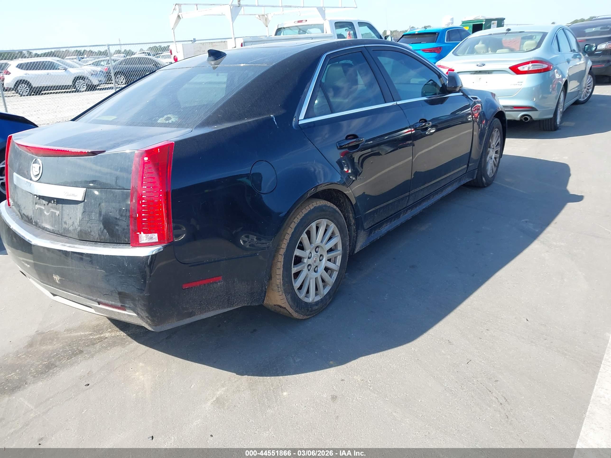 CADILLAC CTS image 4