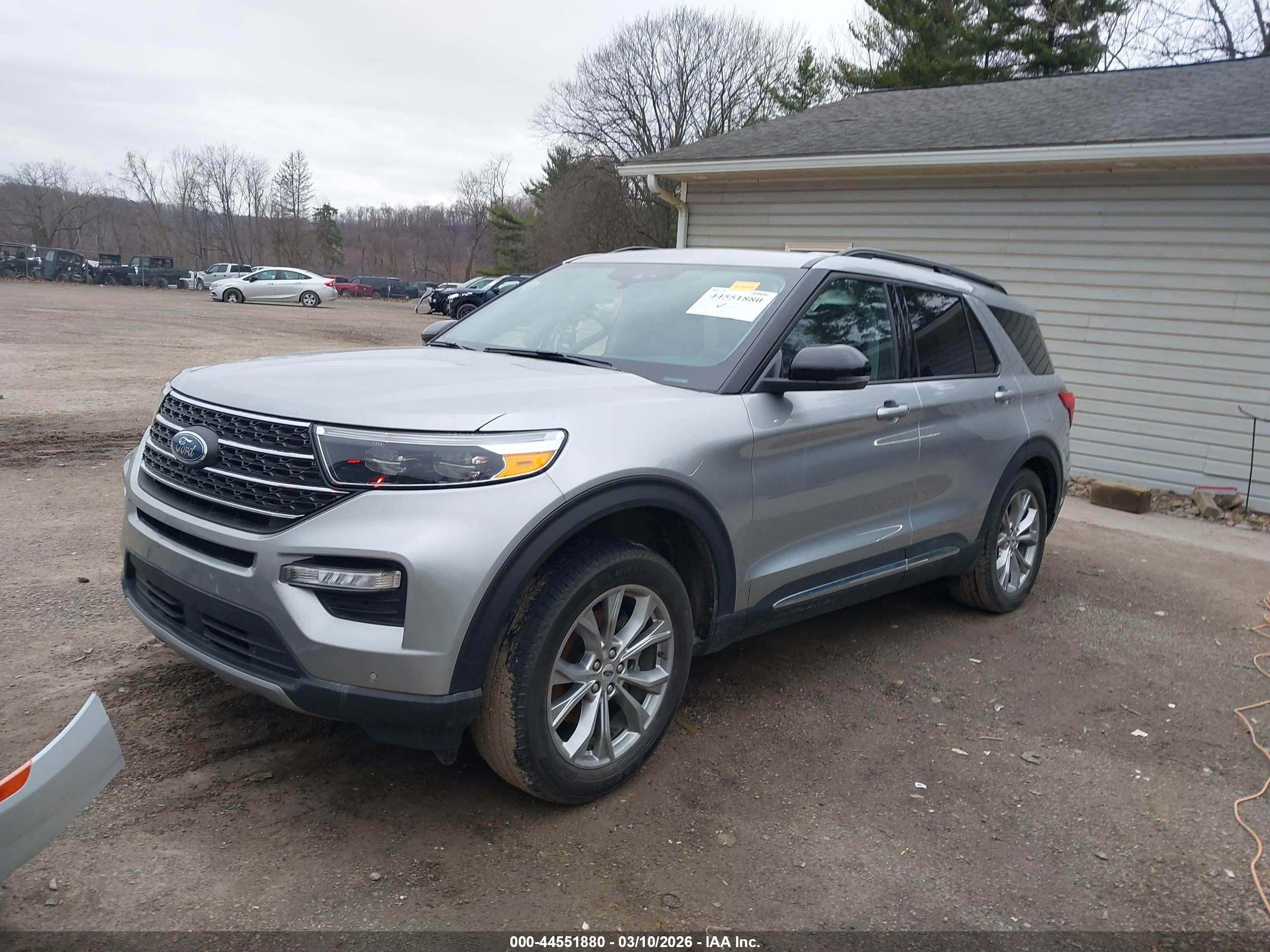 FORD EXPLORER image 2