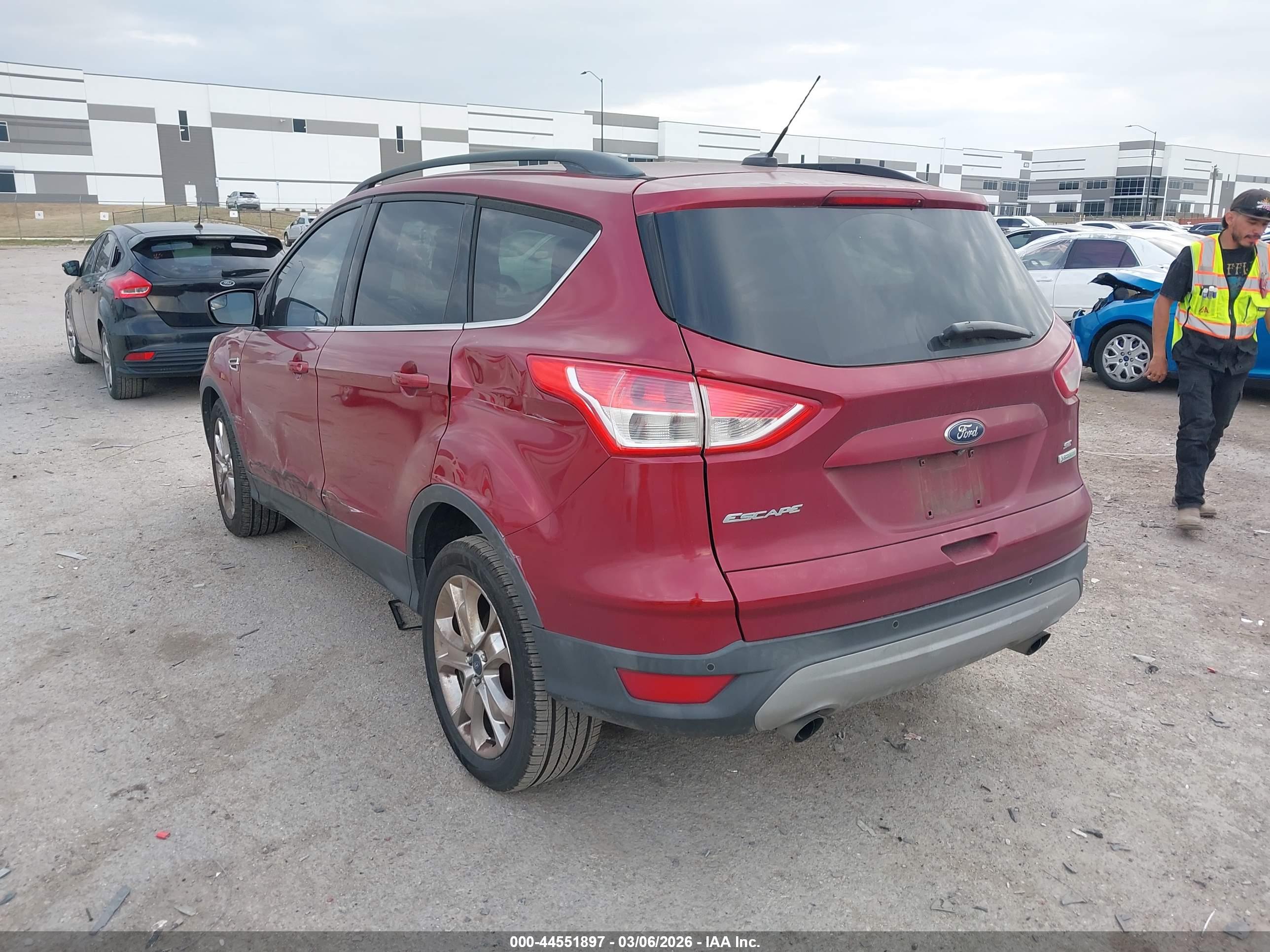 FORD ESCAPE image 3