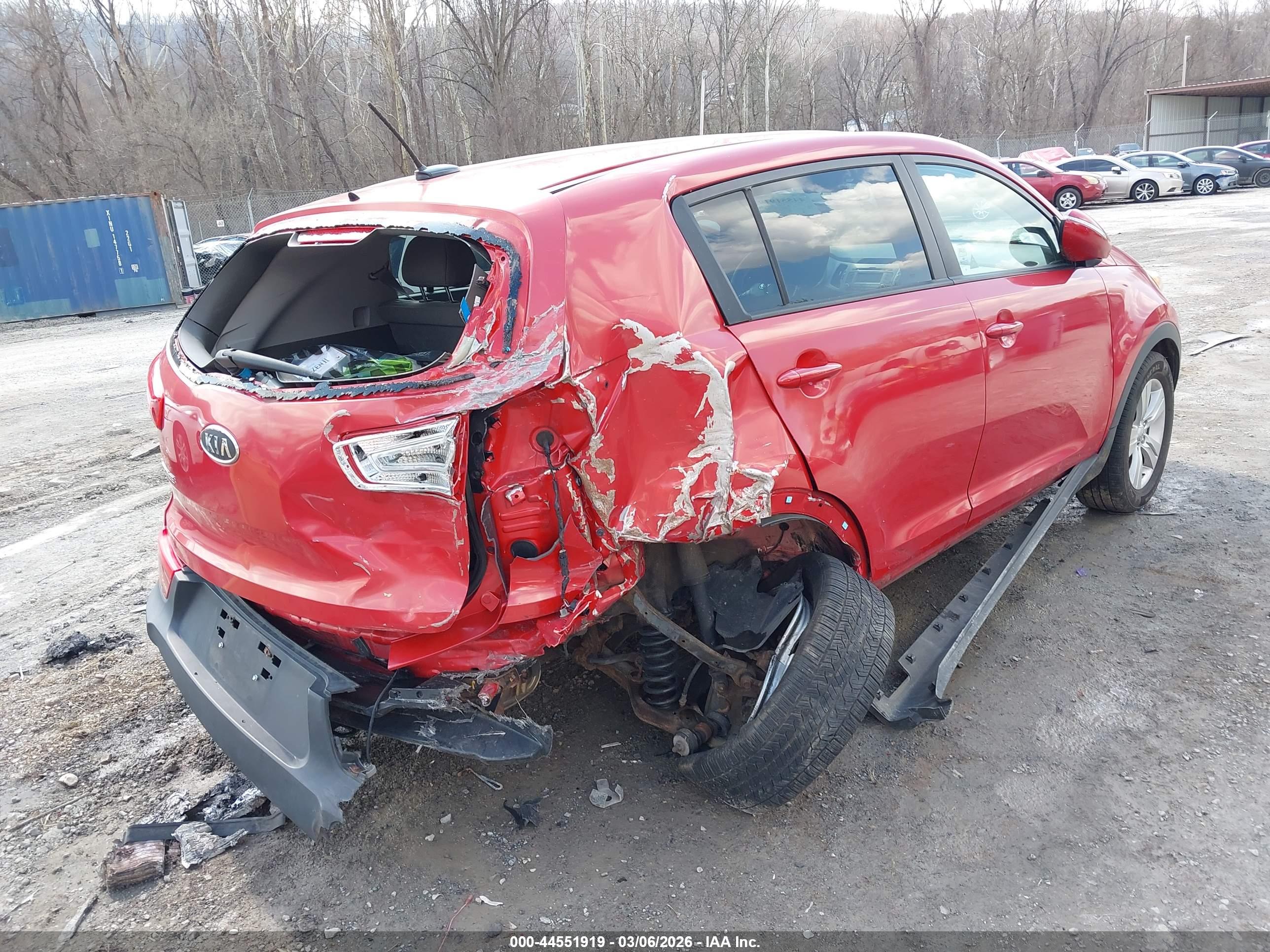 KIA SPORTAGE image 4