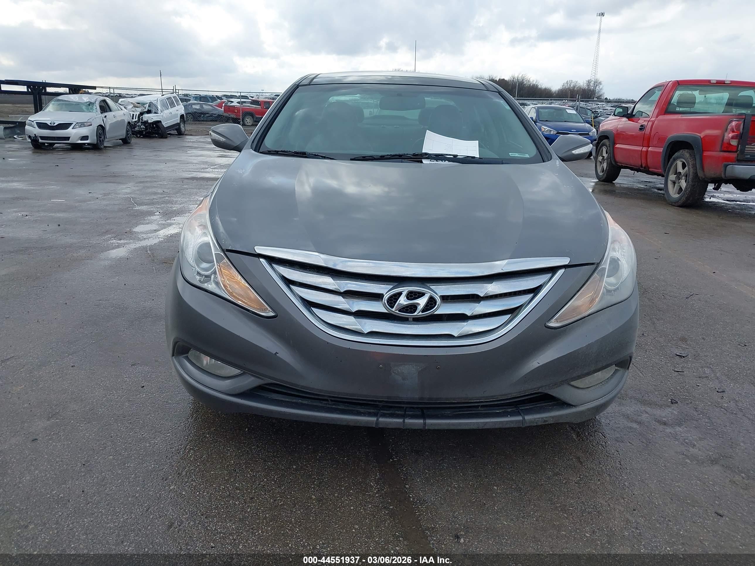 HYUNDAI SONATA image 6
