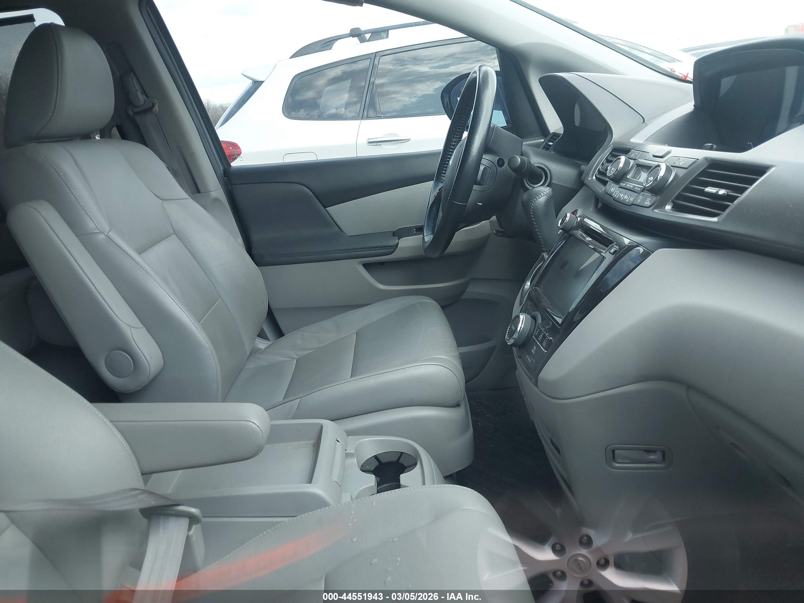 HONDA ODYSSEY image 5