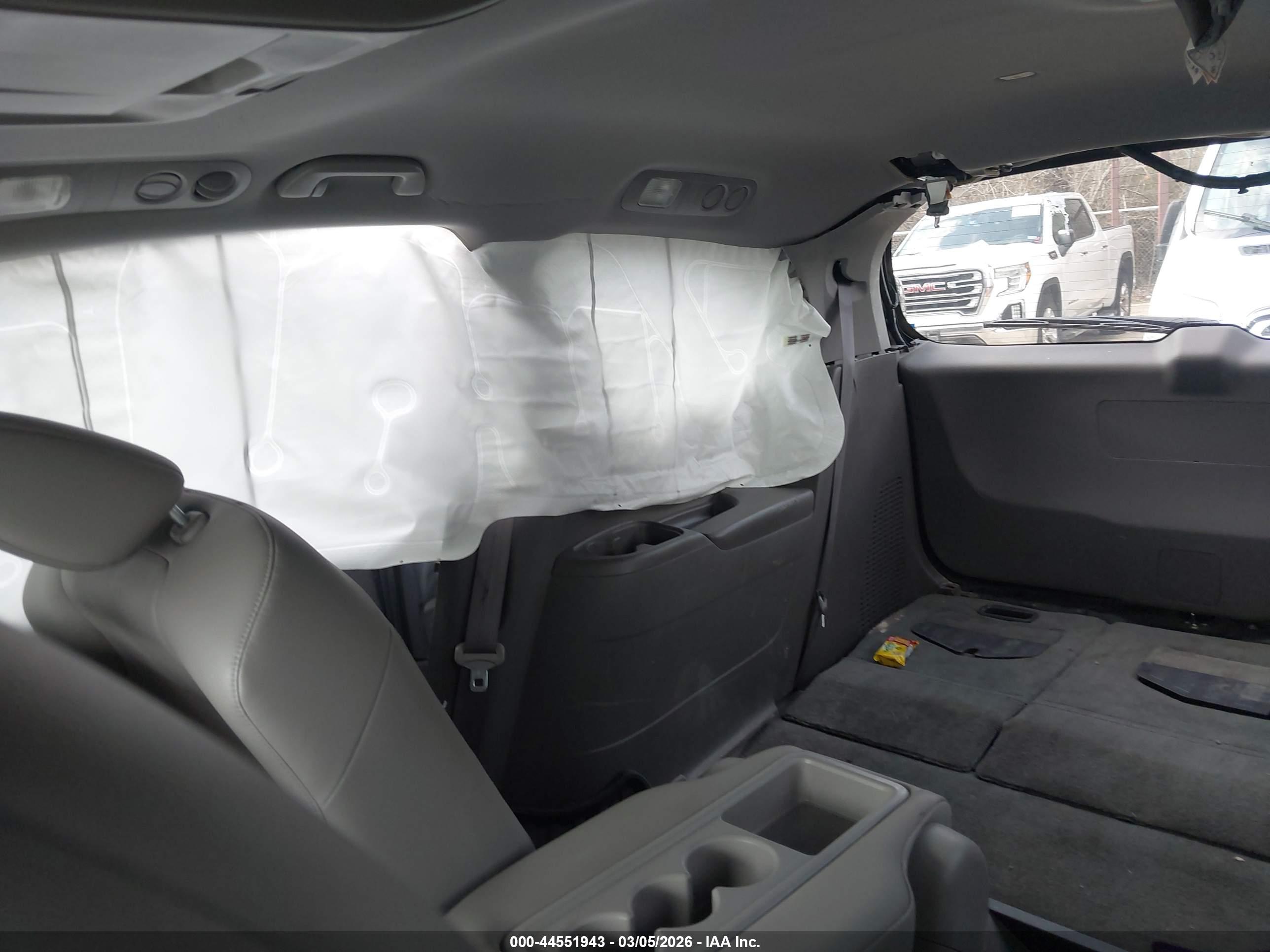 HONDA ODYSSEY image 8