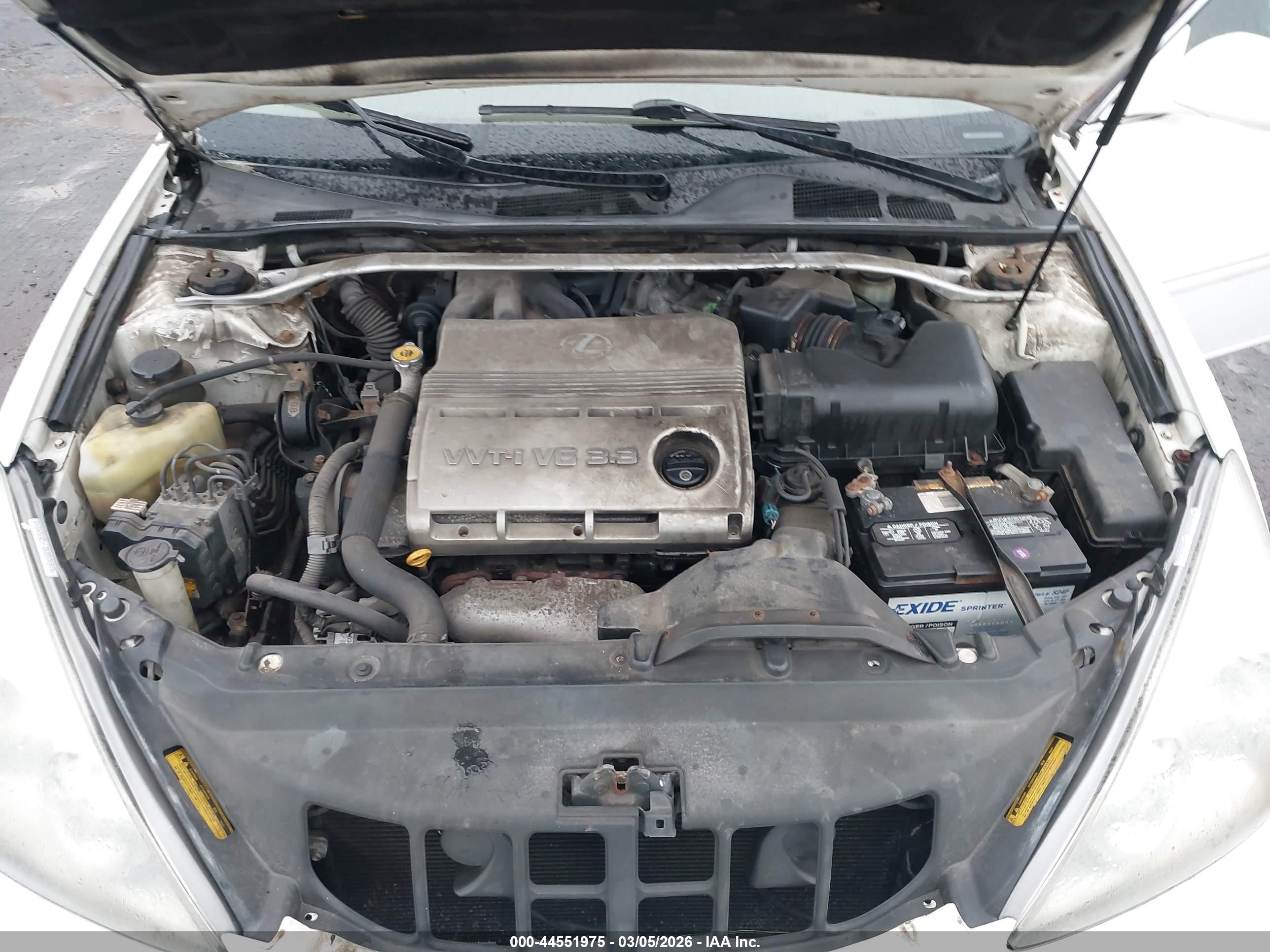 LEXUS ES image 10