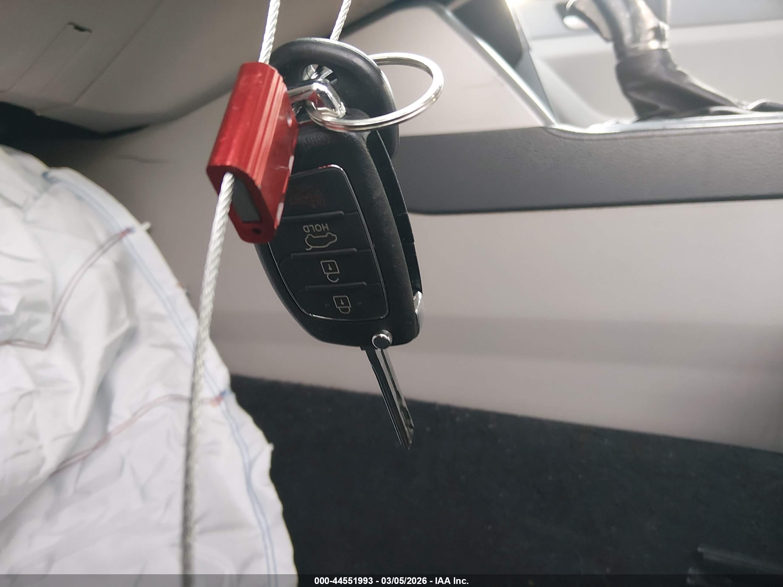 HYUNDAI SONATA image 11