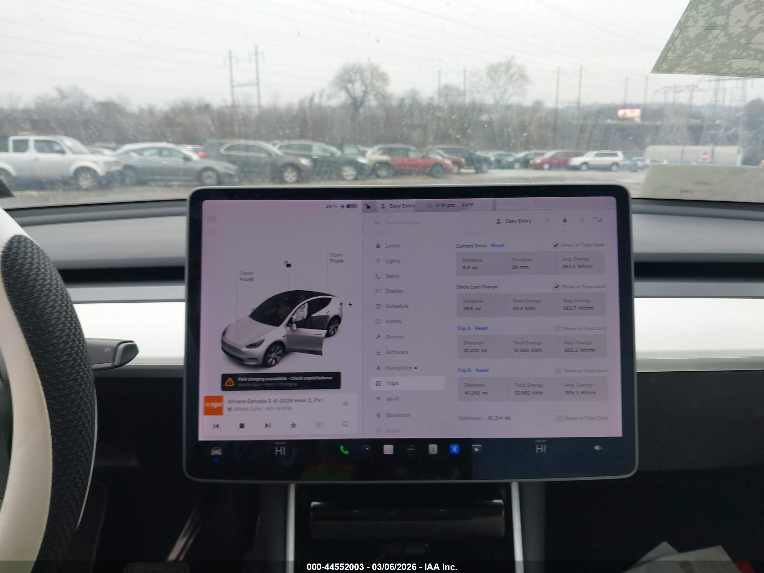TESLA MODEL image 7