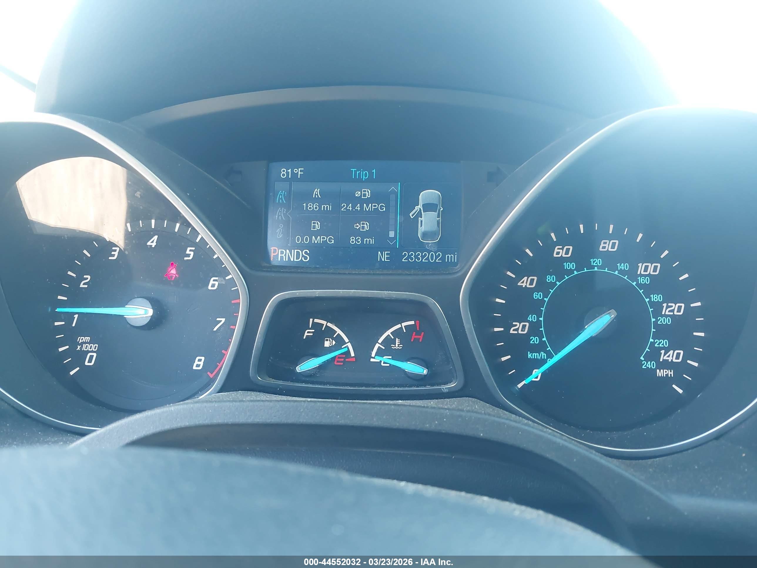 FORD ESCAPE image 7