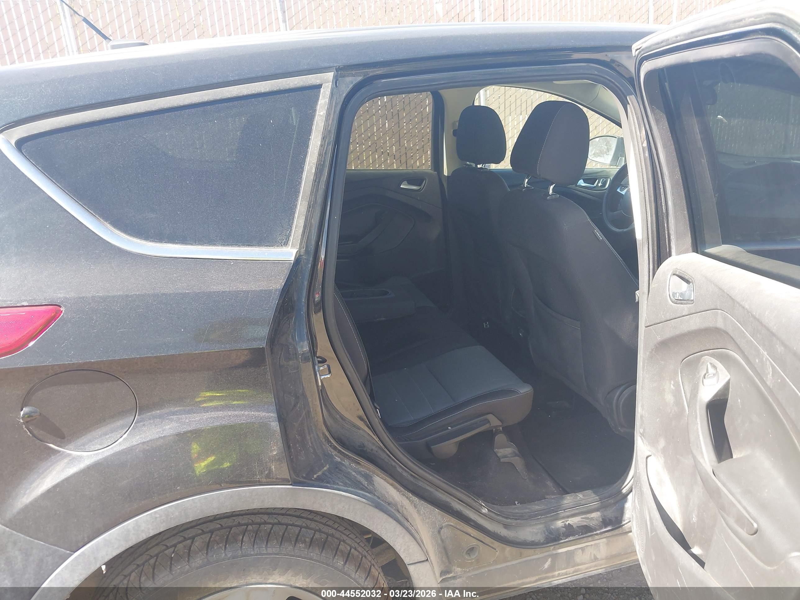 FORD ESCAPE image 8