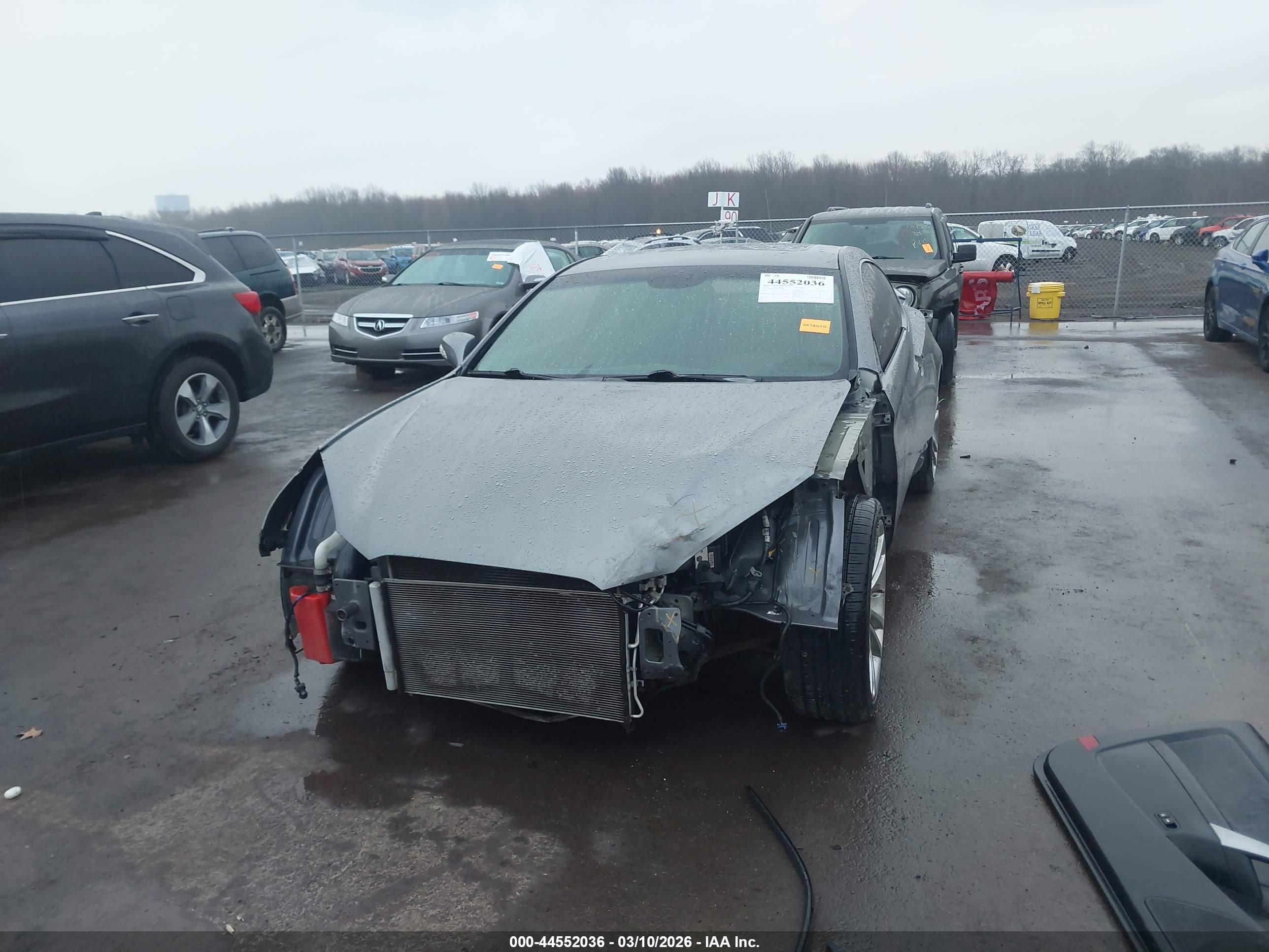 HYUNDAI GENESIS image 6