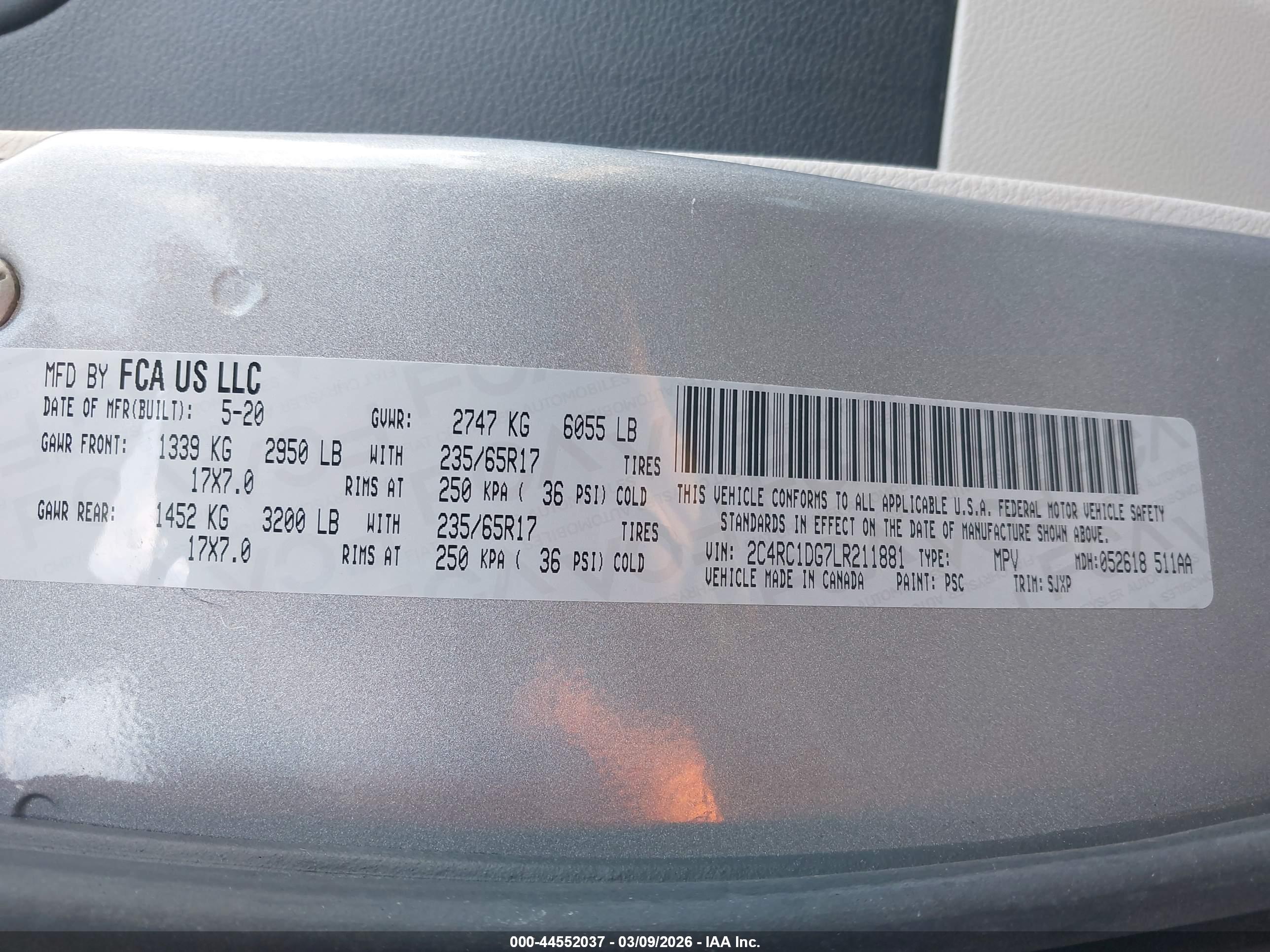 CHRYSLER VOYAGER image 9
