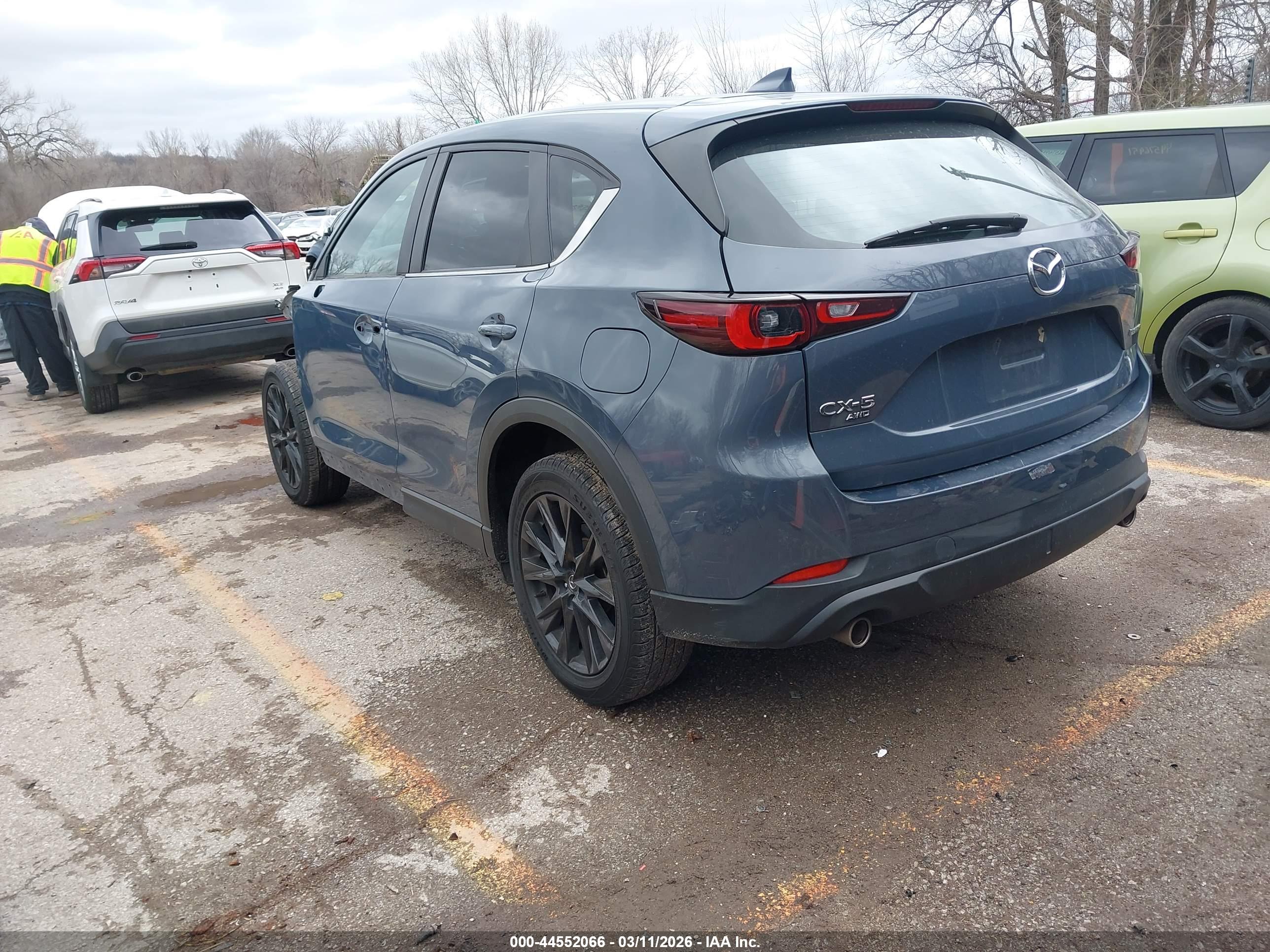 MAZDA CX-5 image 3