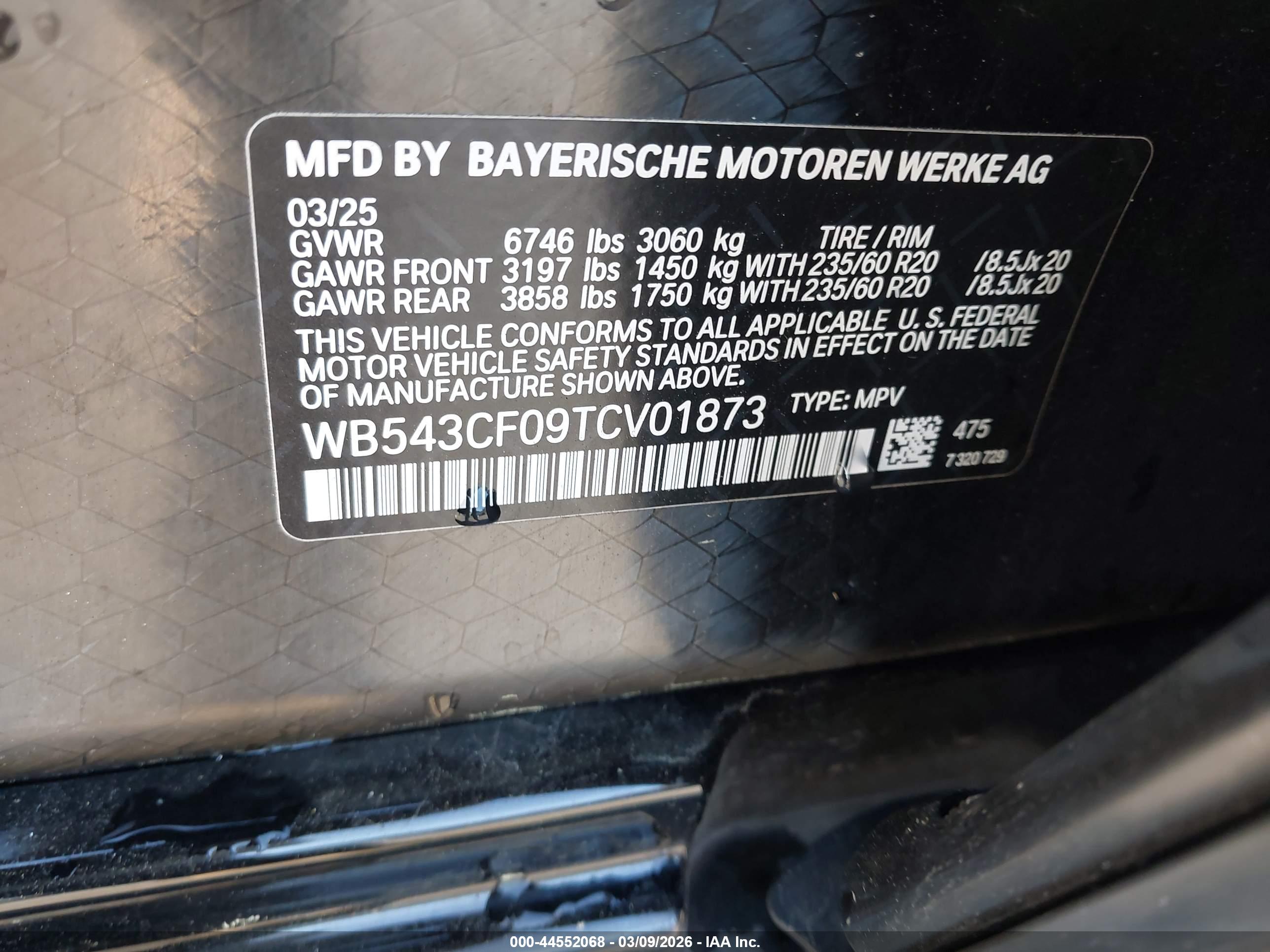 BMW IX image 9