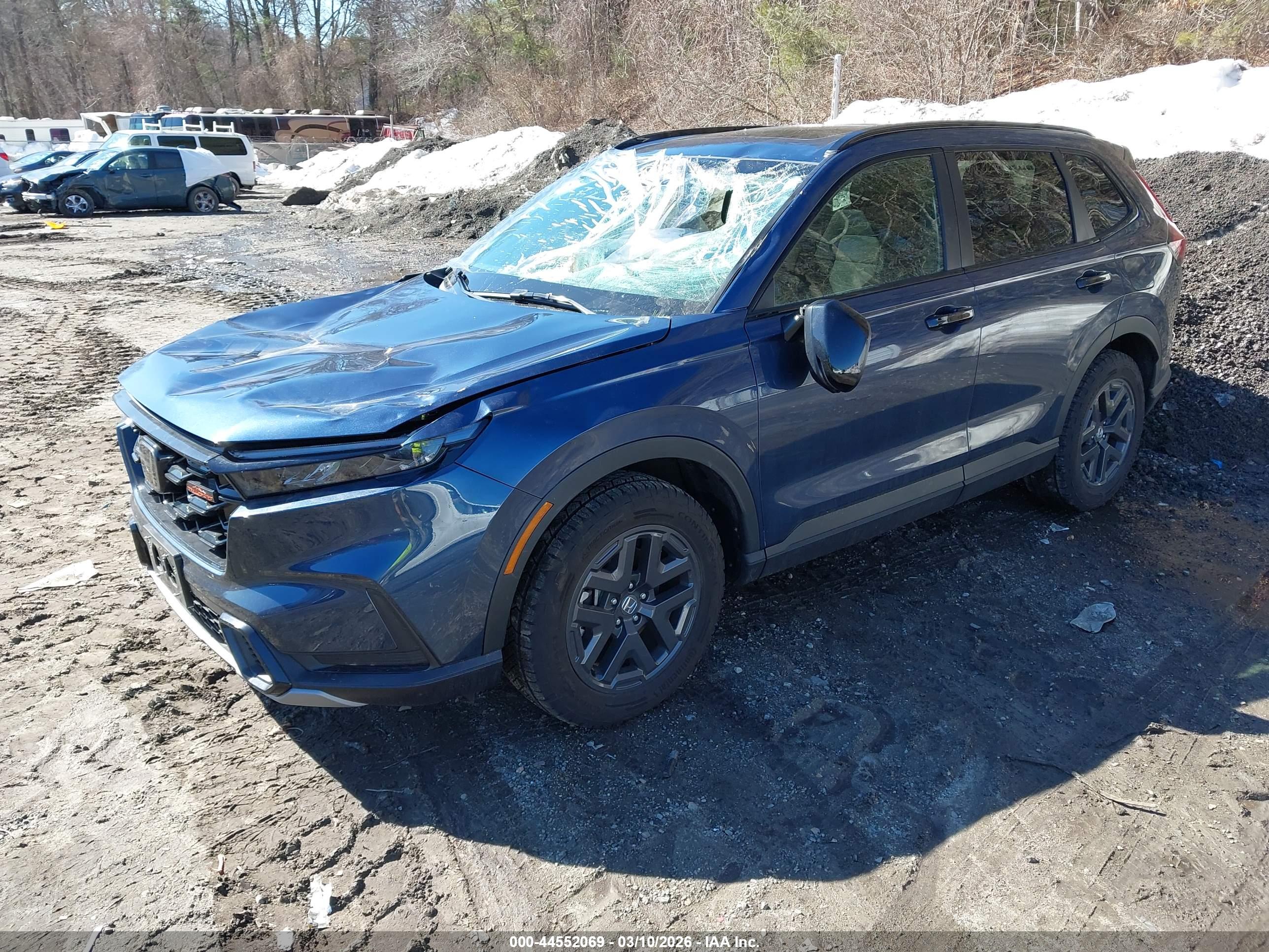 HONDA CR-V image 2
