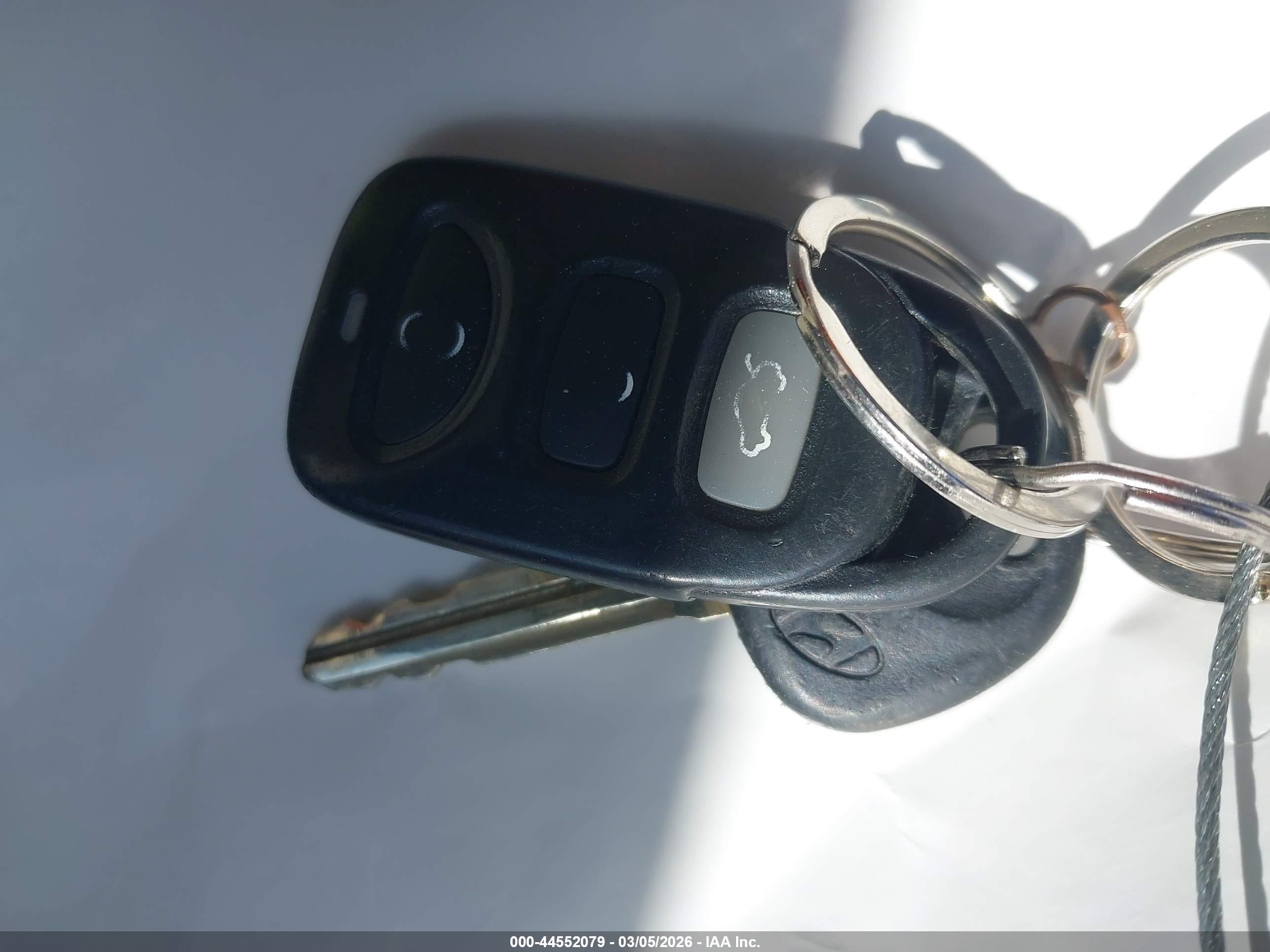 HYUNDAI ELANTRA image 11