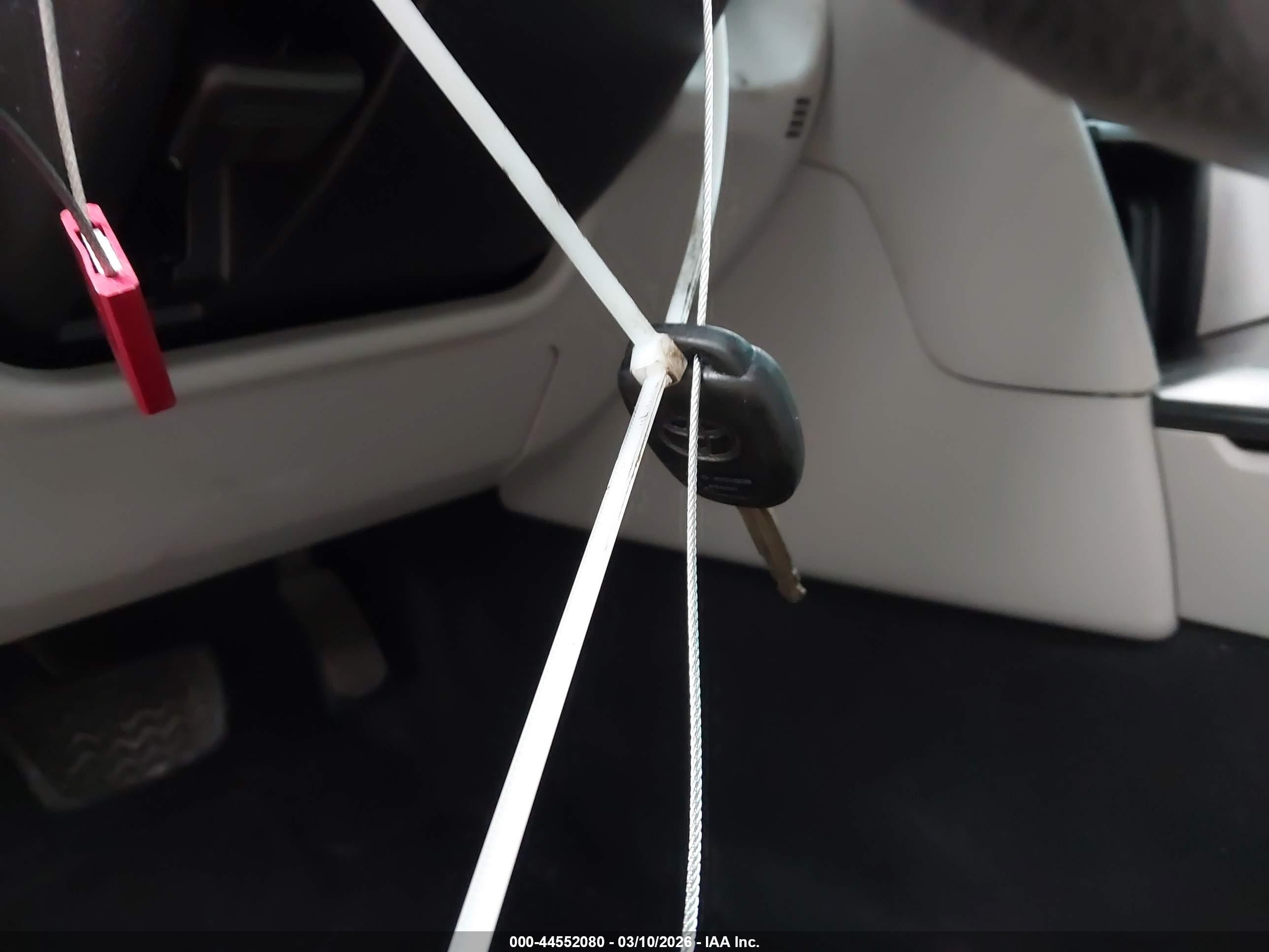 TOYOTA CAMRY image 11