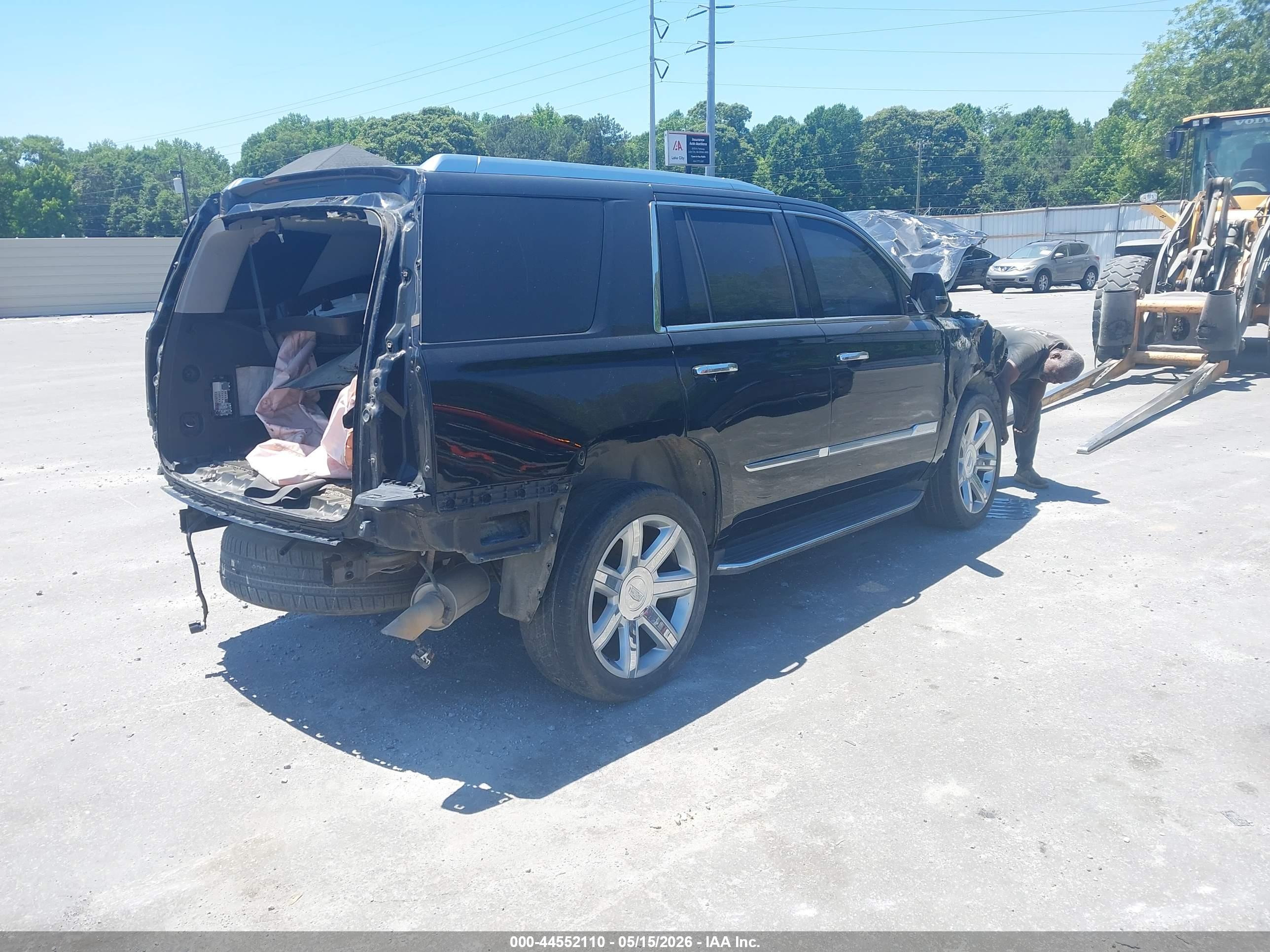 CADILLAC ESCALADE image 4