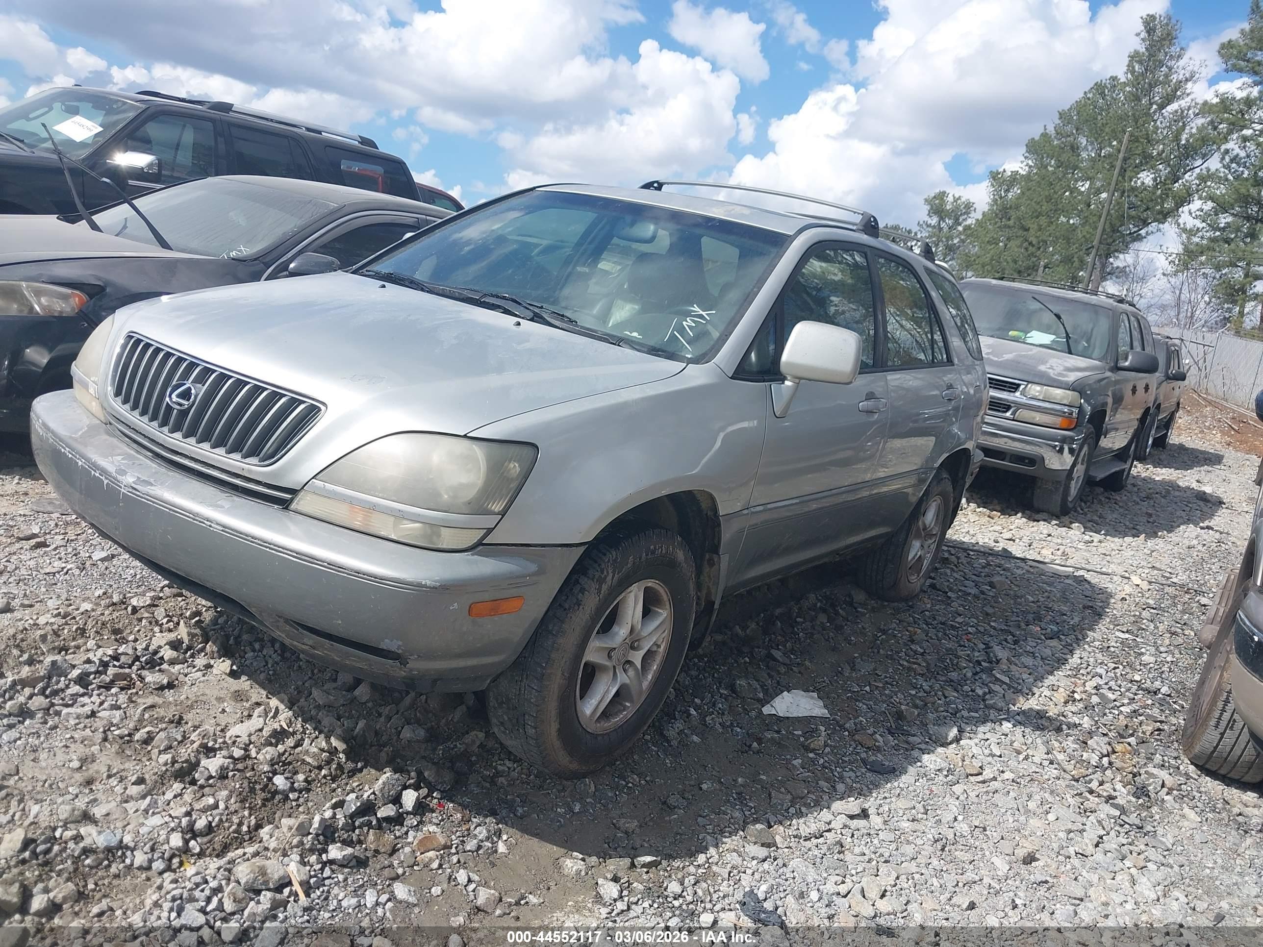 LEXUS RX image 2
