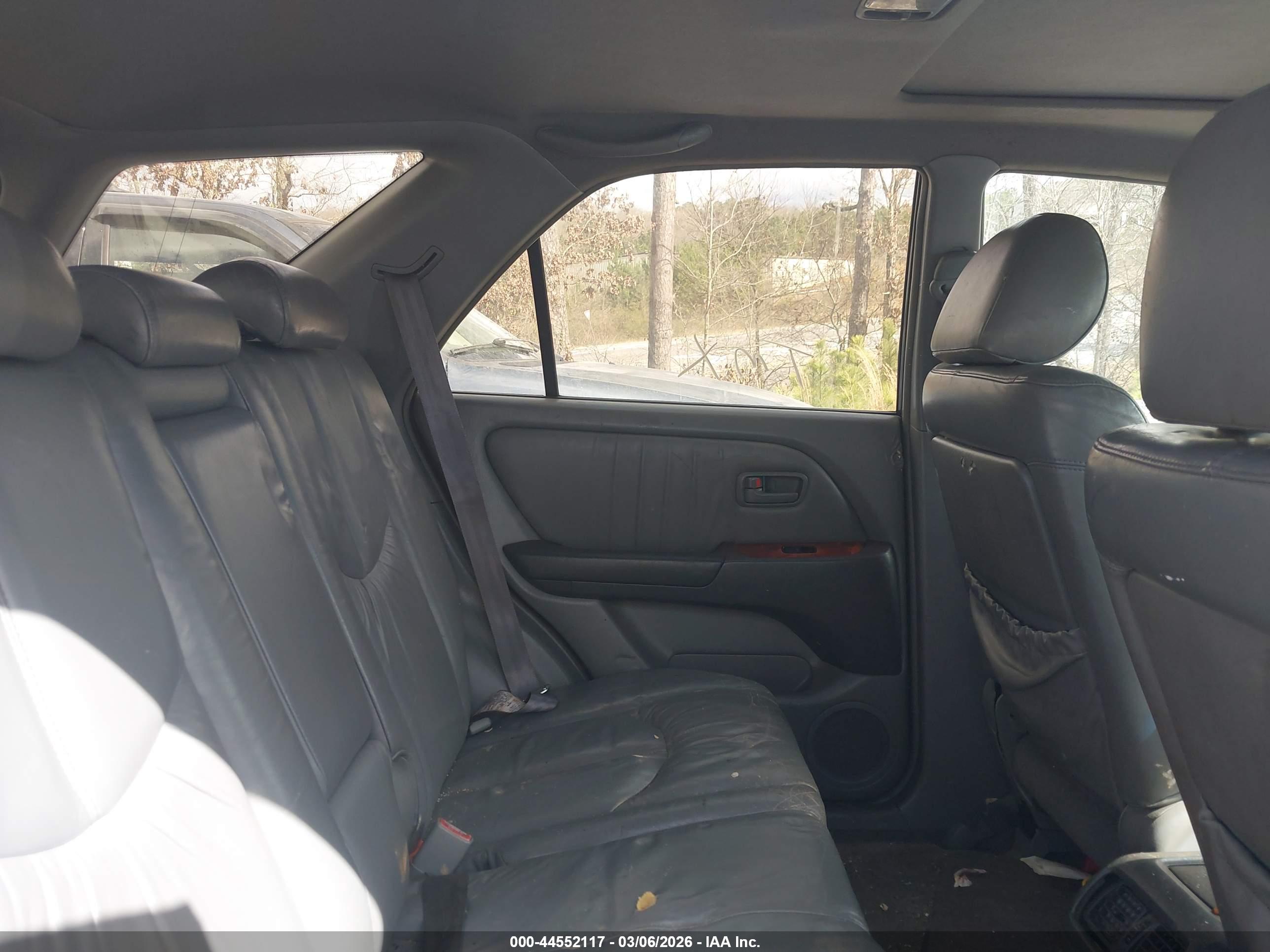 LEXUS RX image 8