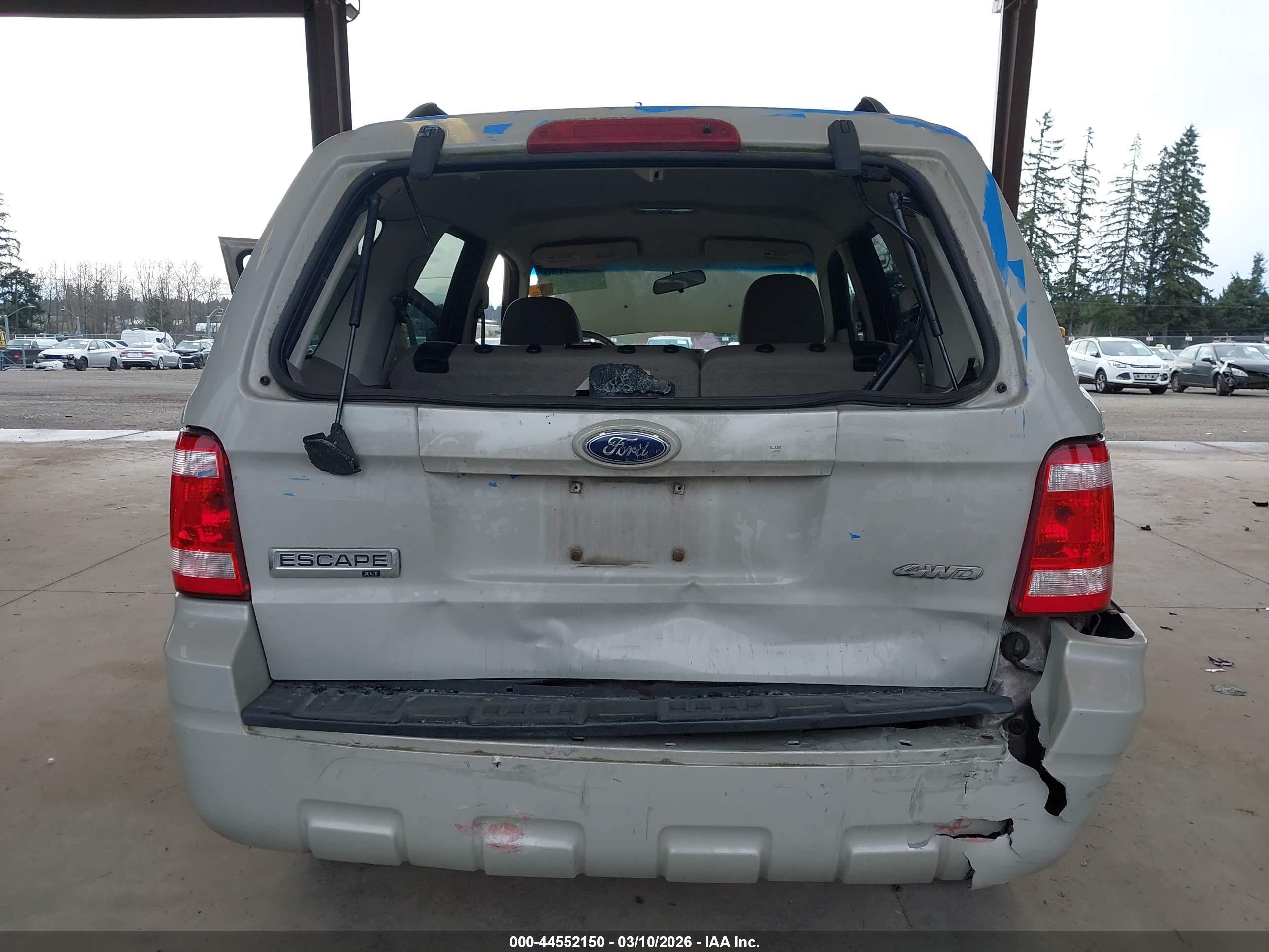 FORD ESCAPE image 6