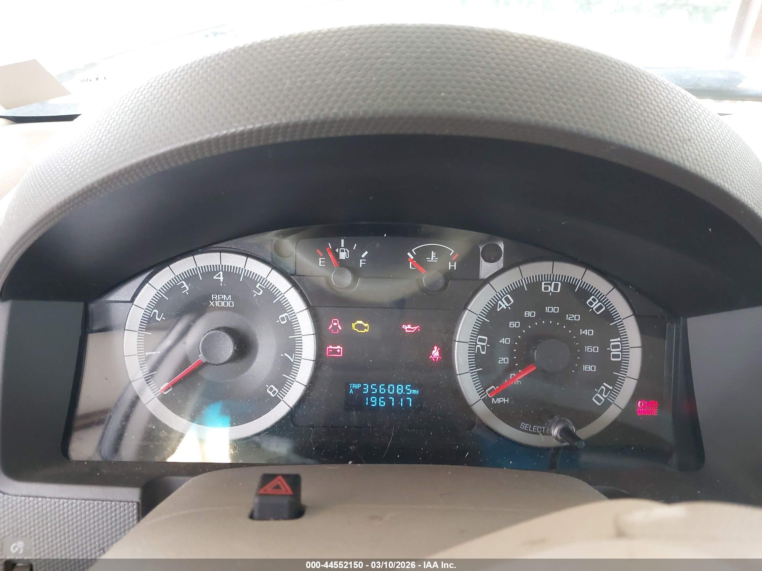 FORD ESCAPE image 7