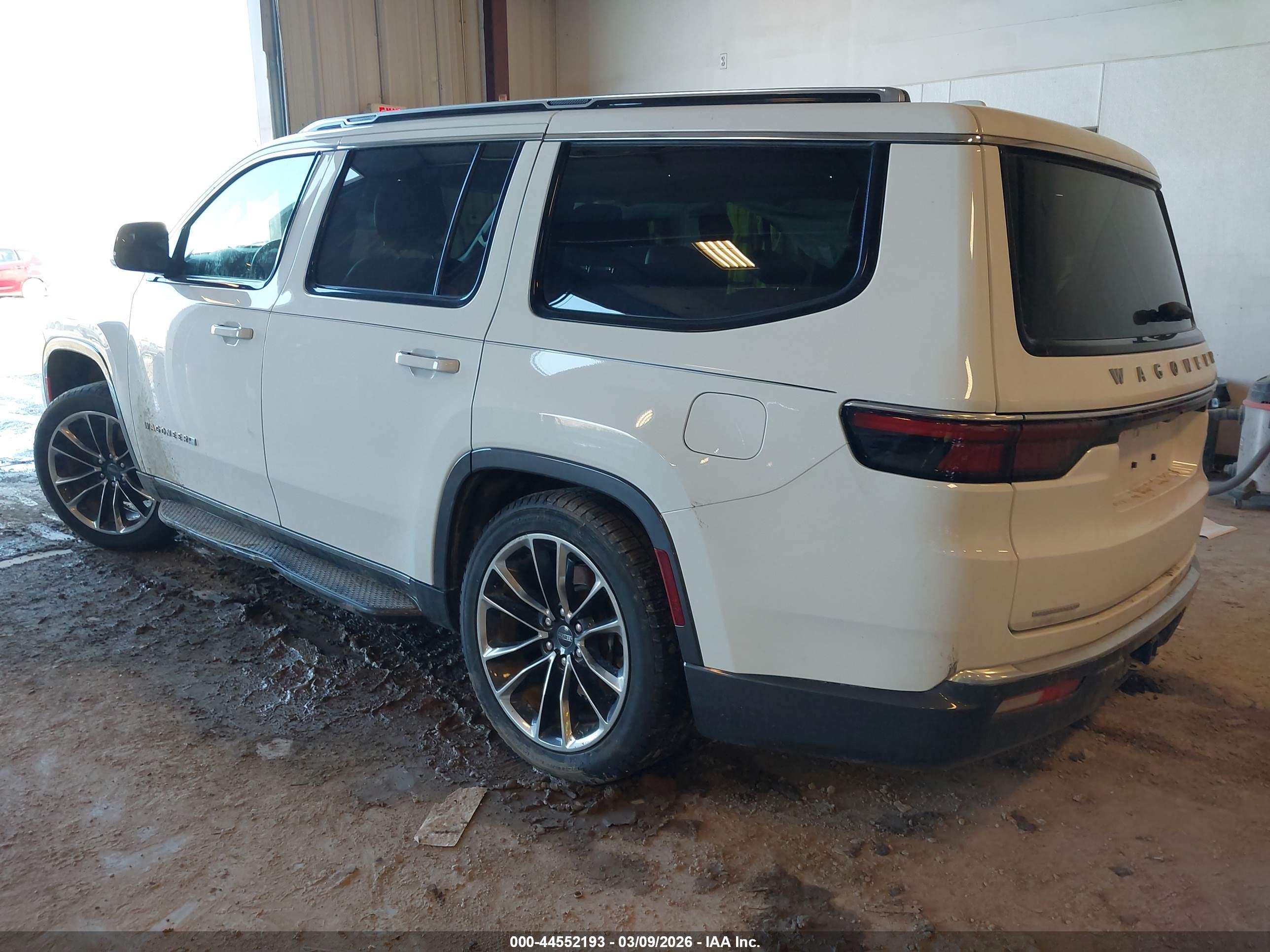 JEEP WAGONEER image 3