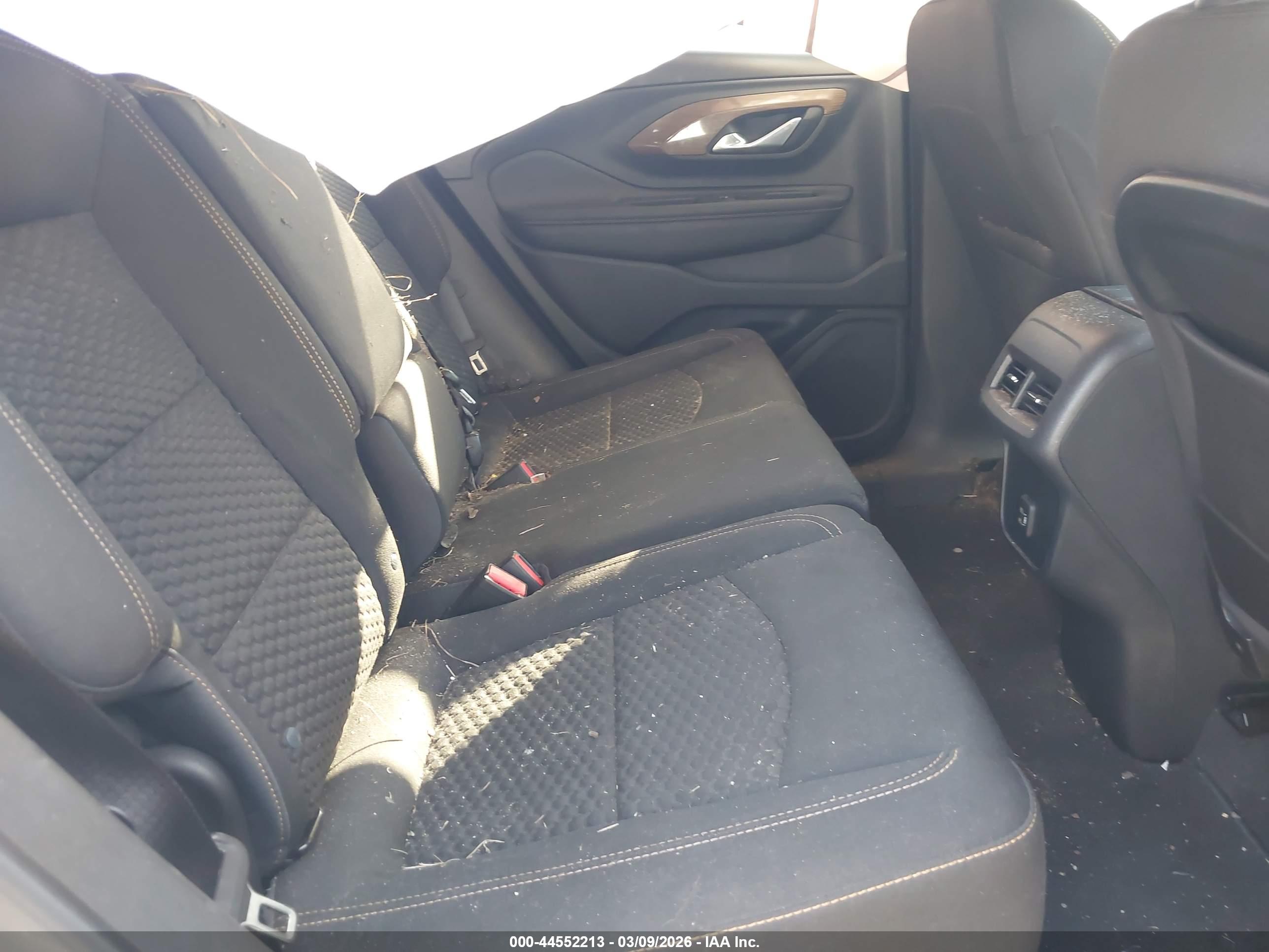 GMC TERRAIN image 8
