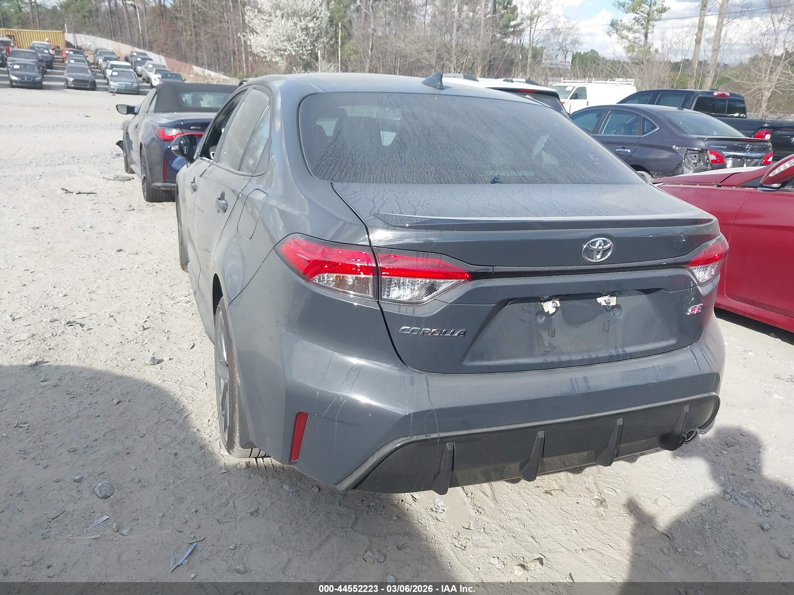 TOYOTA COROLLA image 3