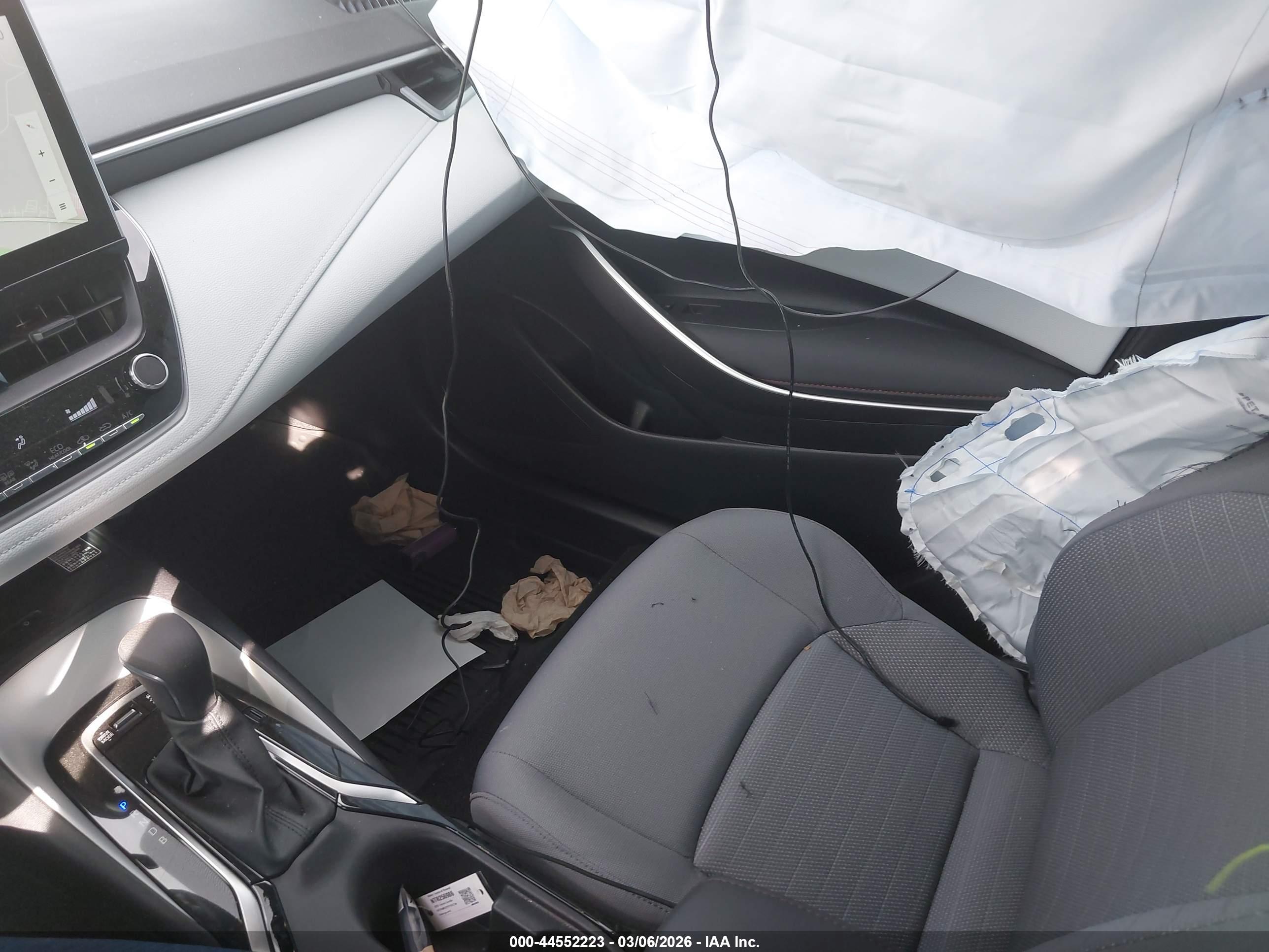 TOYOTA COROLLA image 5
