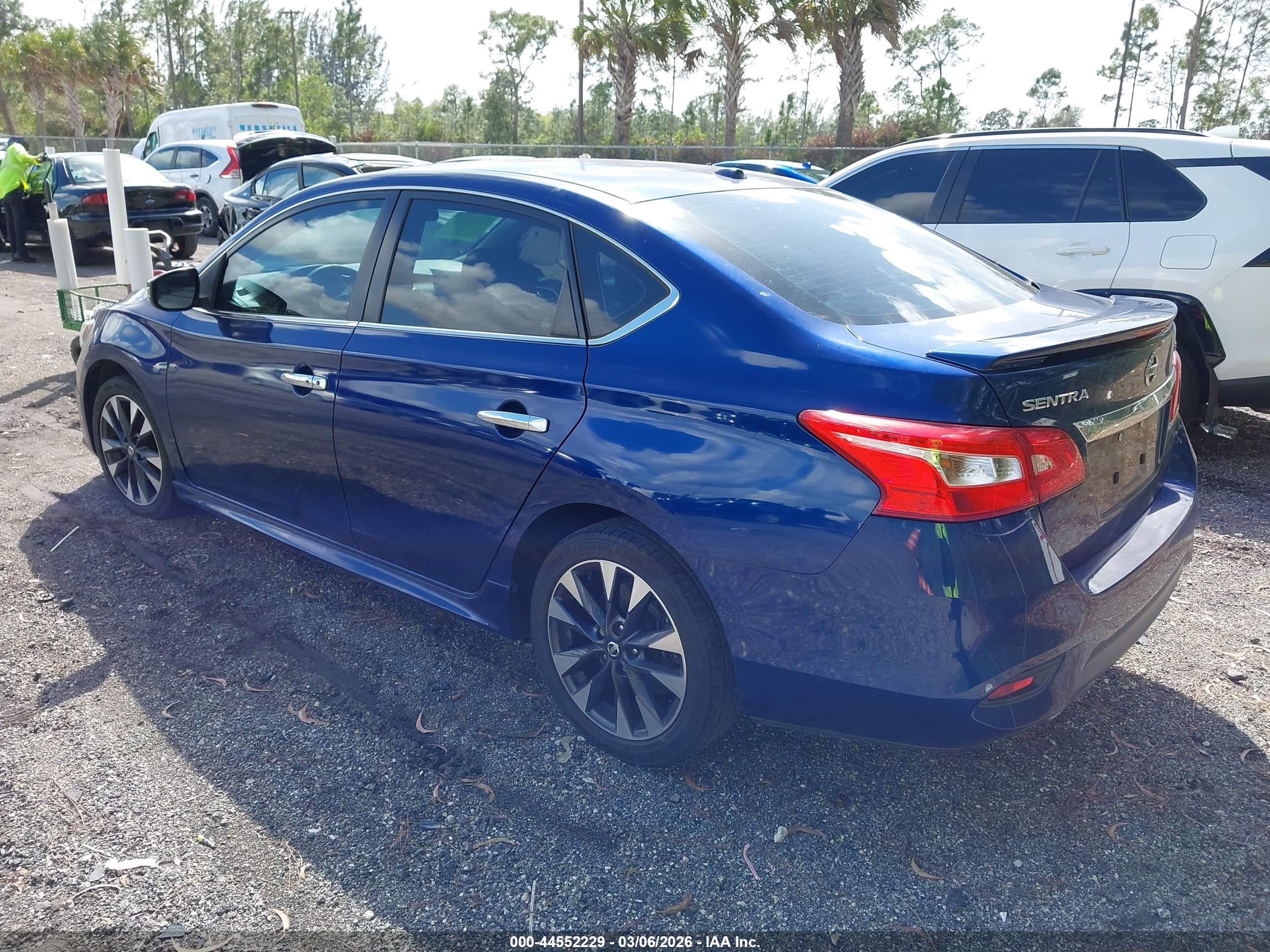 NISSAN SENTRA image 3