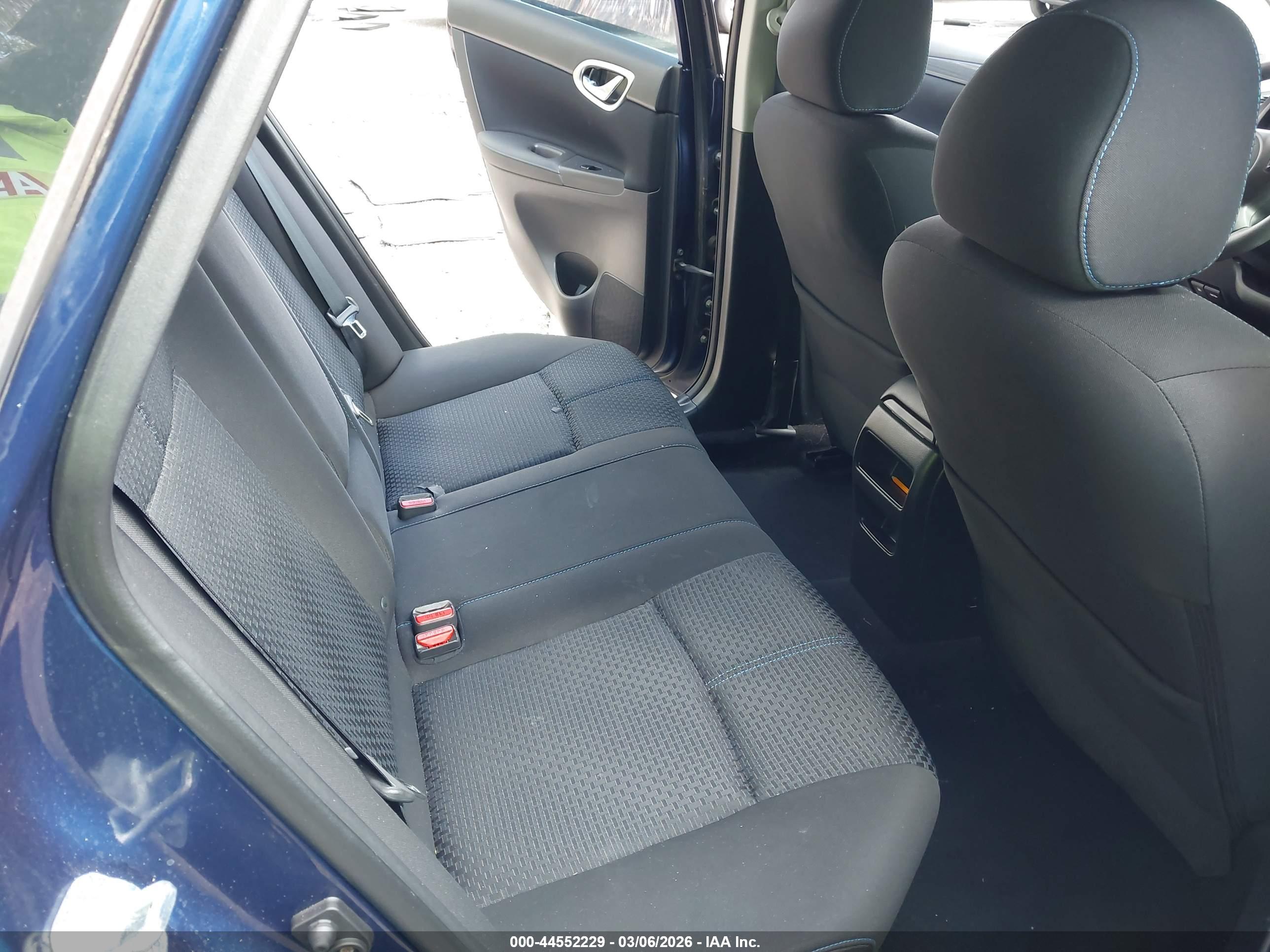 NISSAN SENTRA image 8