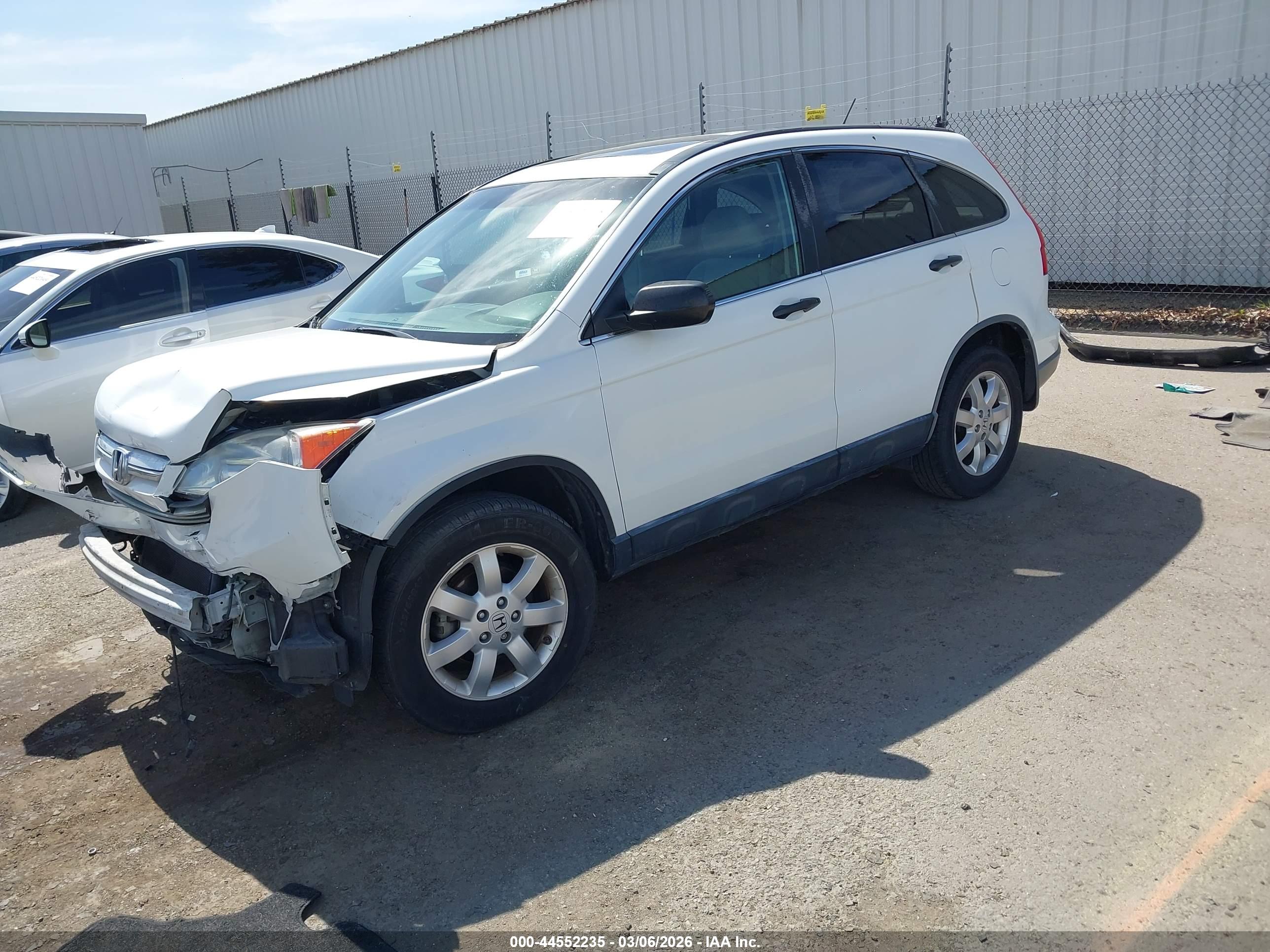 HONDA CR-V image 2