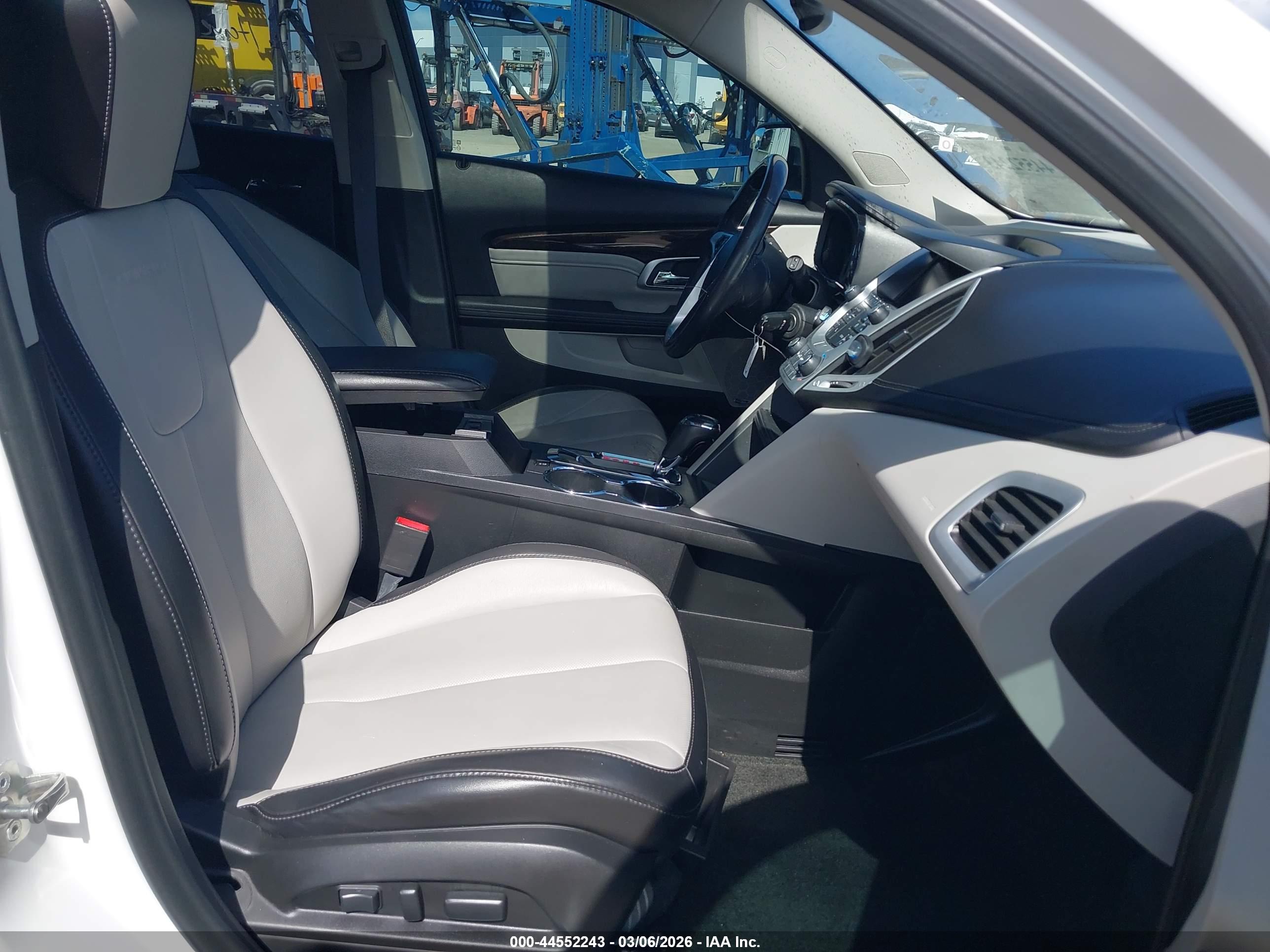 GMC TERRAIN image 5