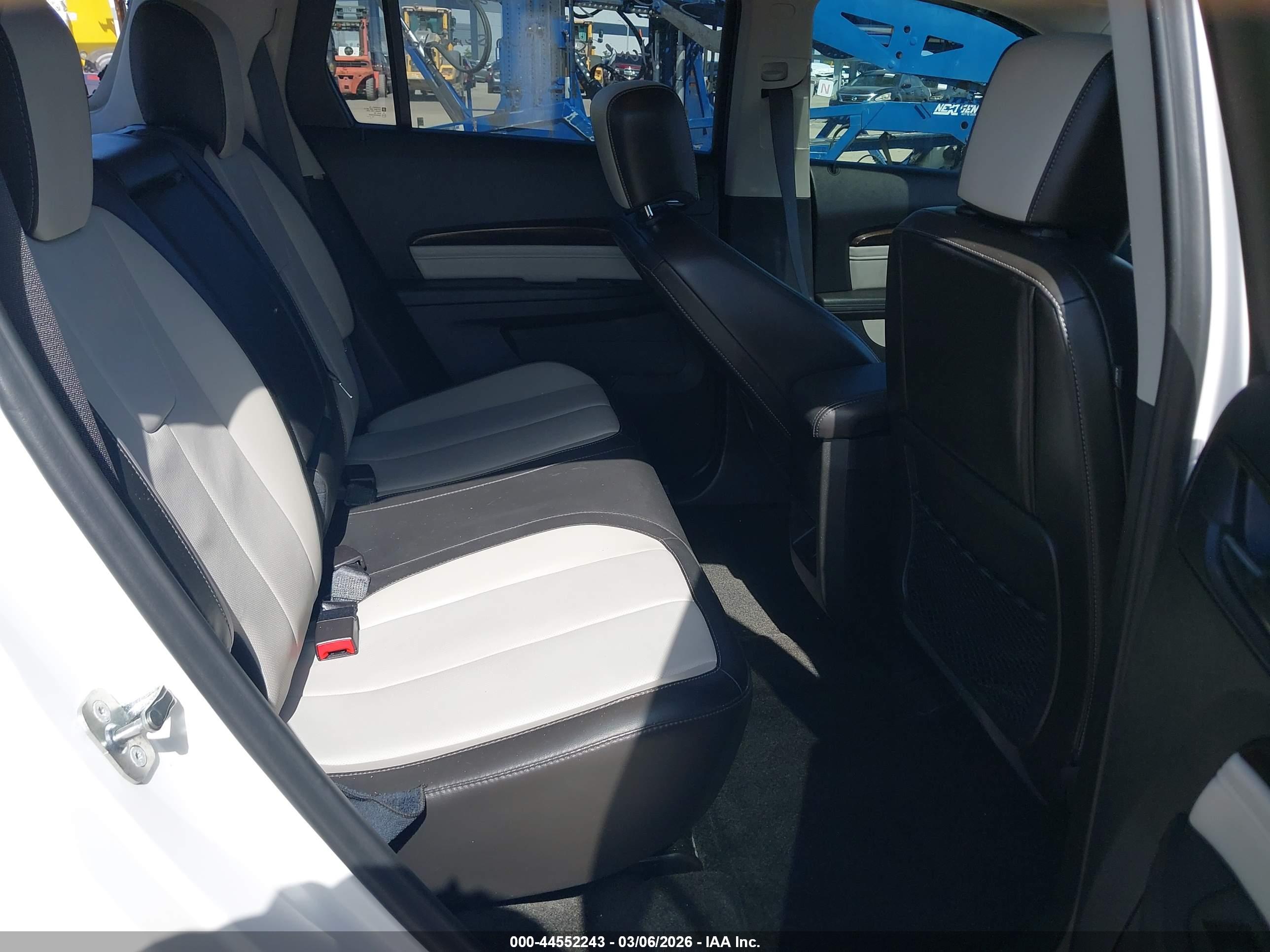 GMC TERRAIN image 8