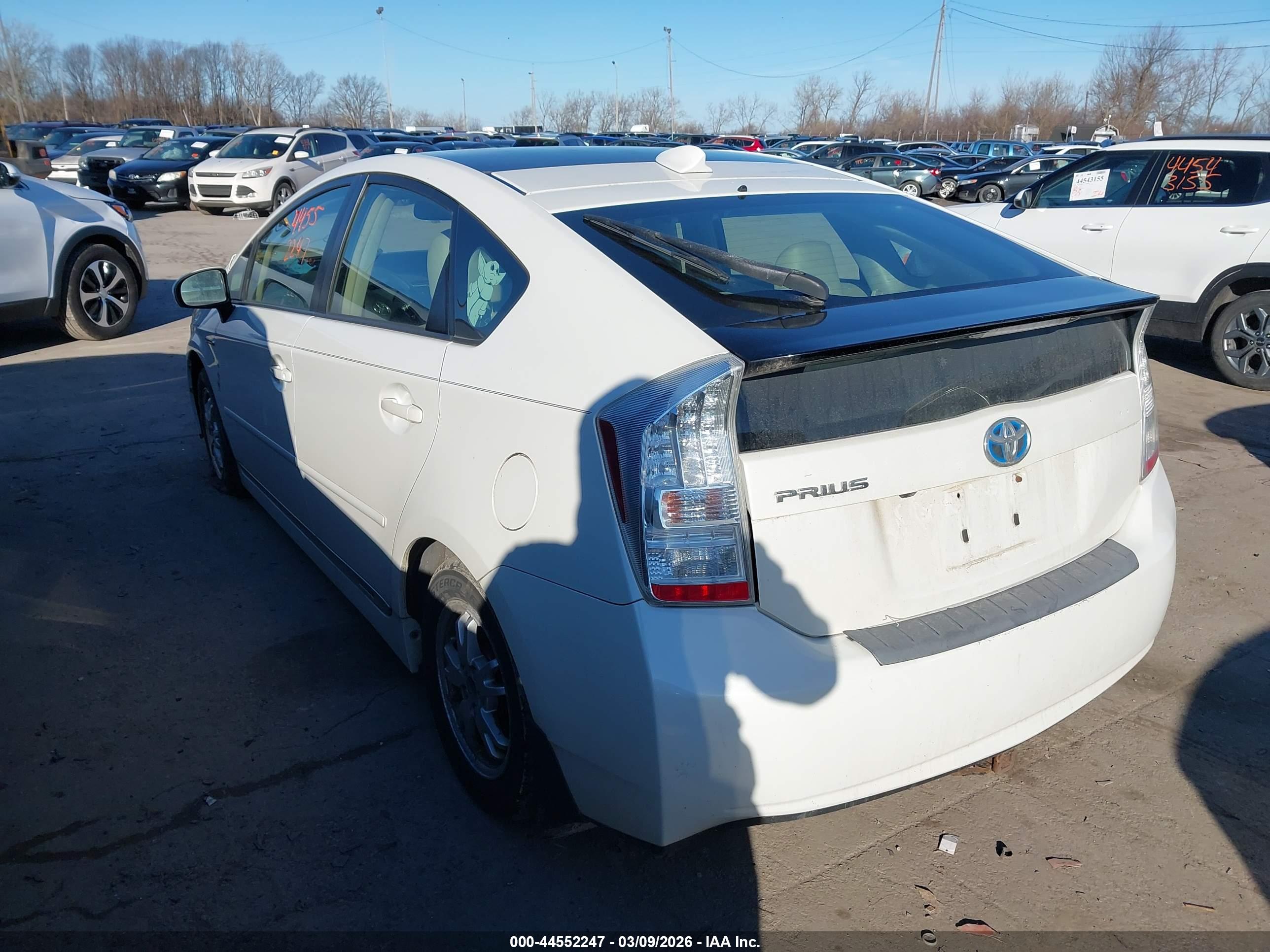 TOYOTA PRIUS image 3
