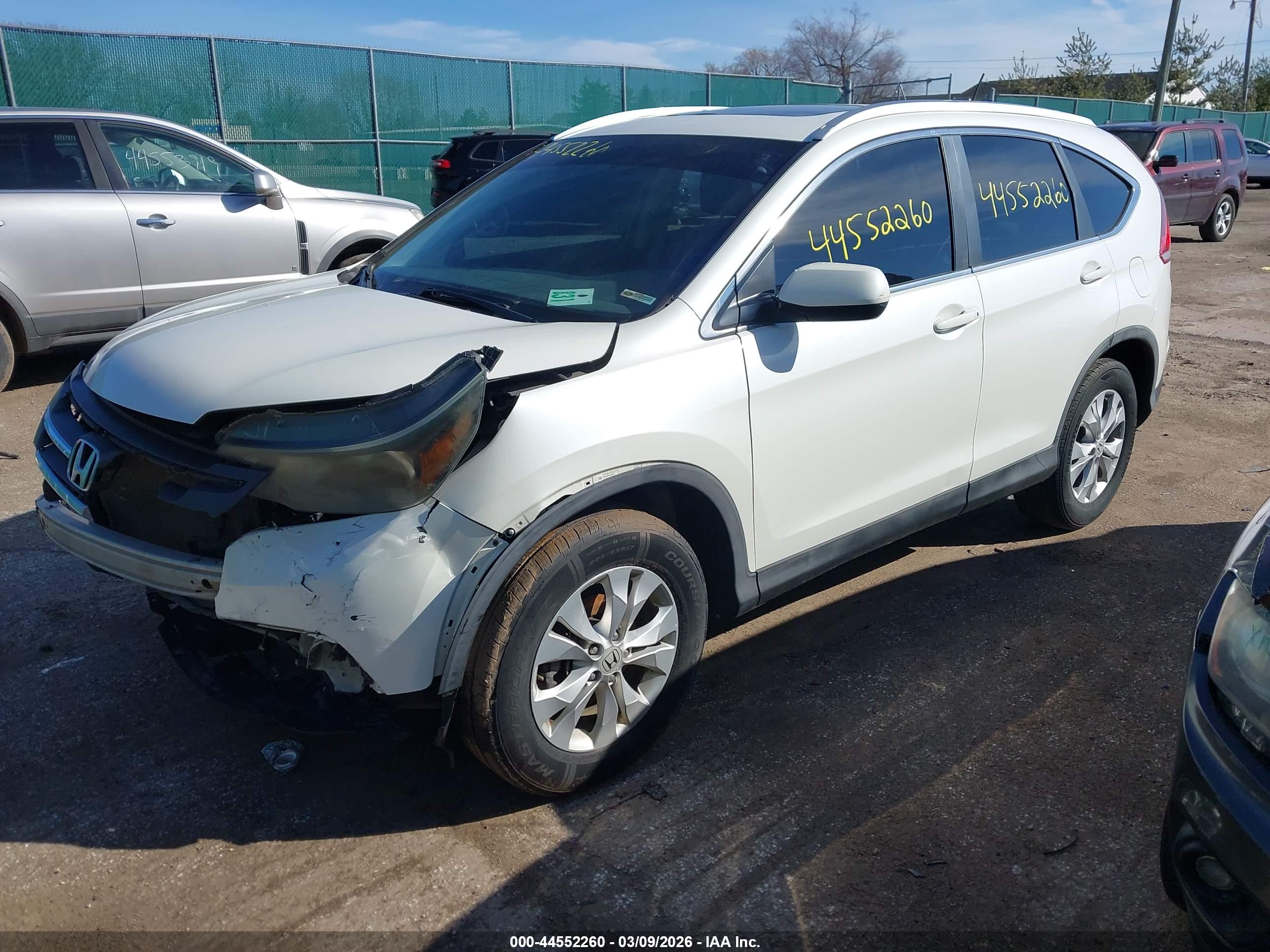 HONDA CR-V image 2