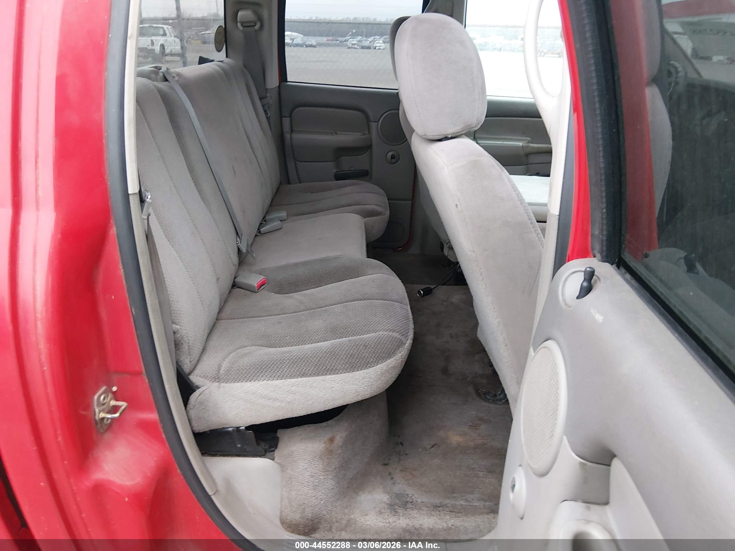 DODGE RAM image 8