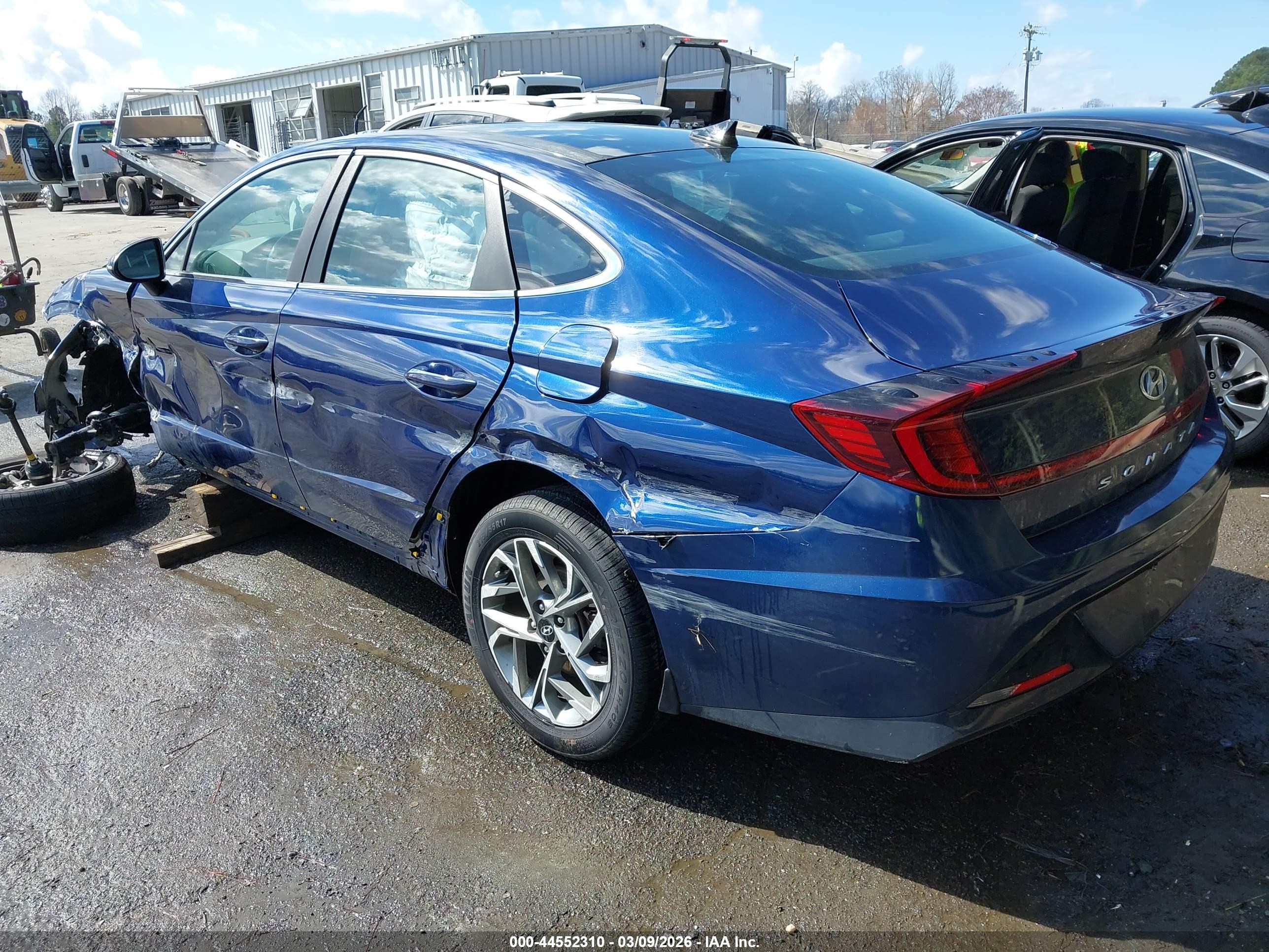 HYUNDAI SONATA image 3