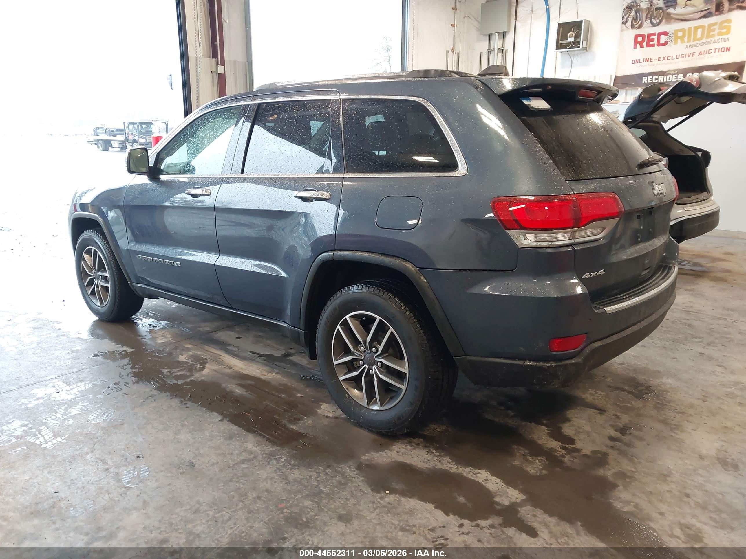 JEEP GRAND image 3