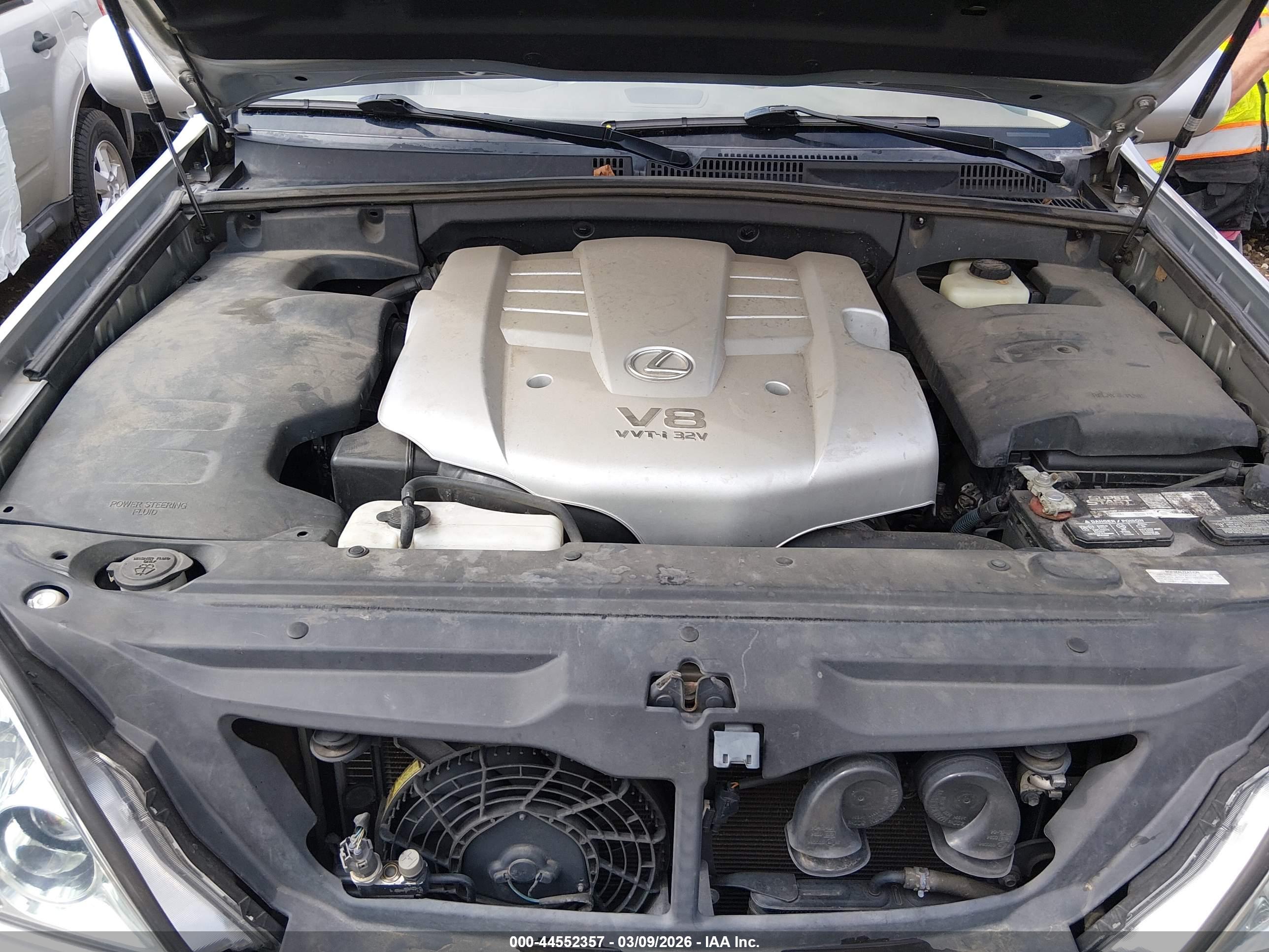 LEXUS GX image 10