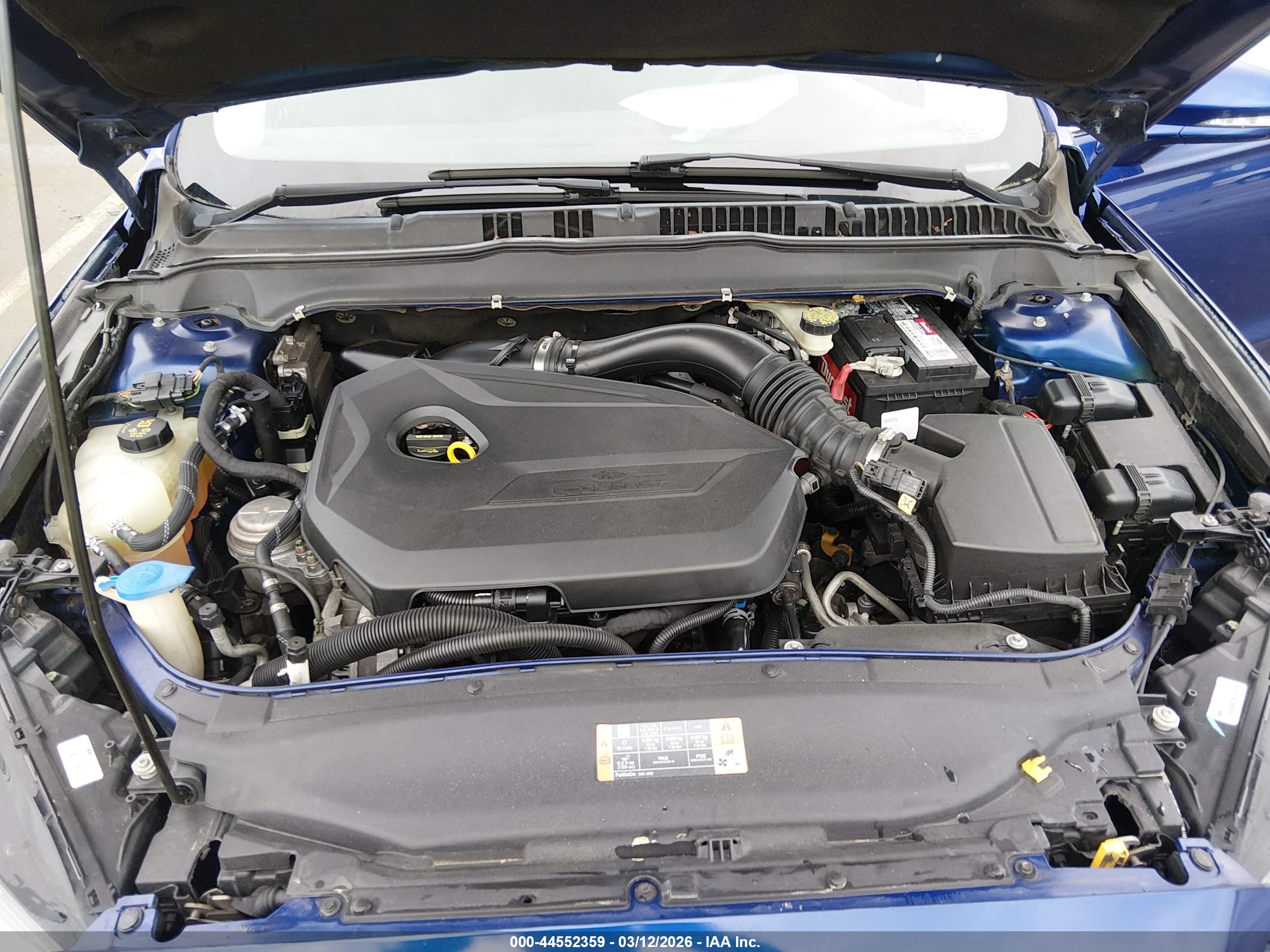 FORD FUSION image 10